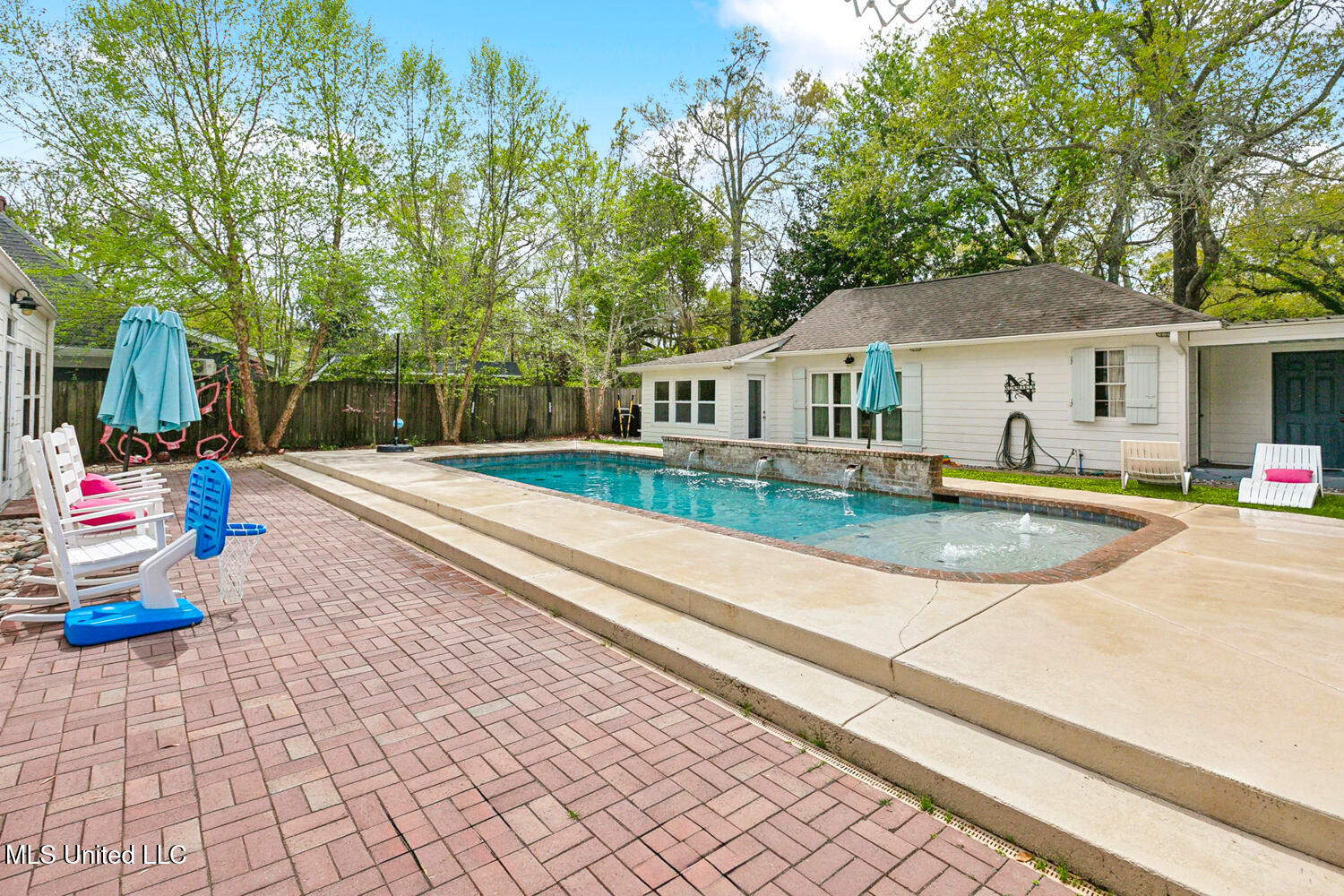 2 Nelson Lane Property Photo 35