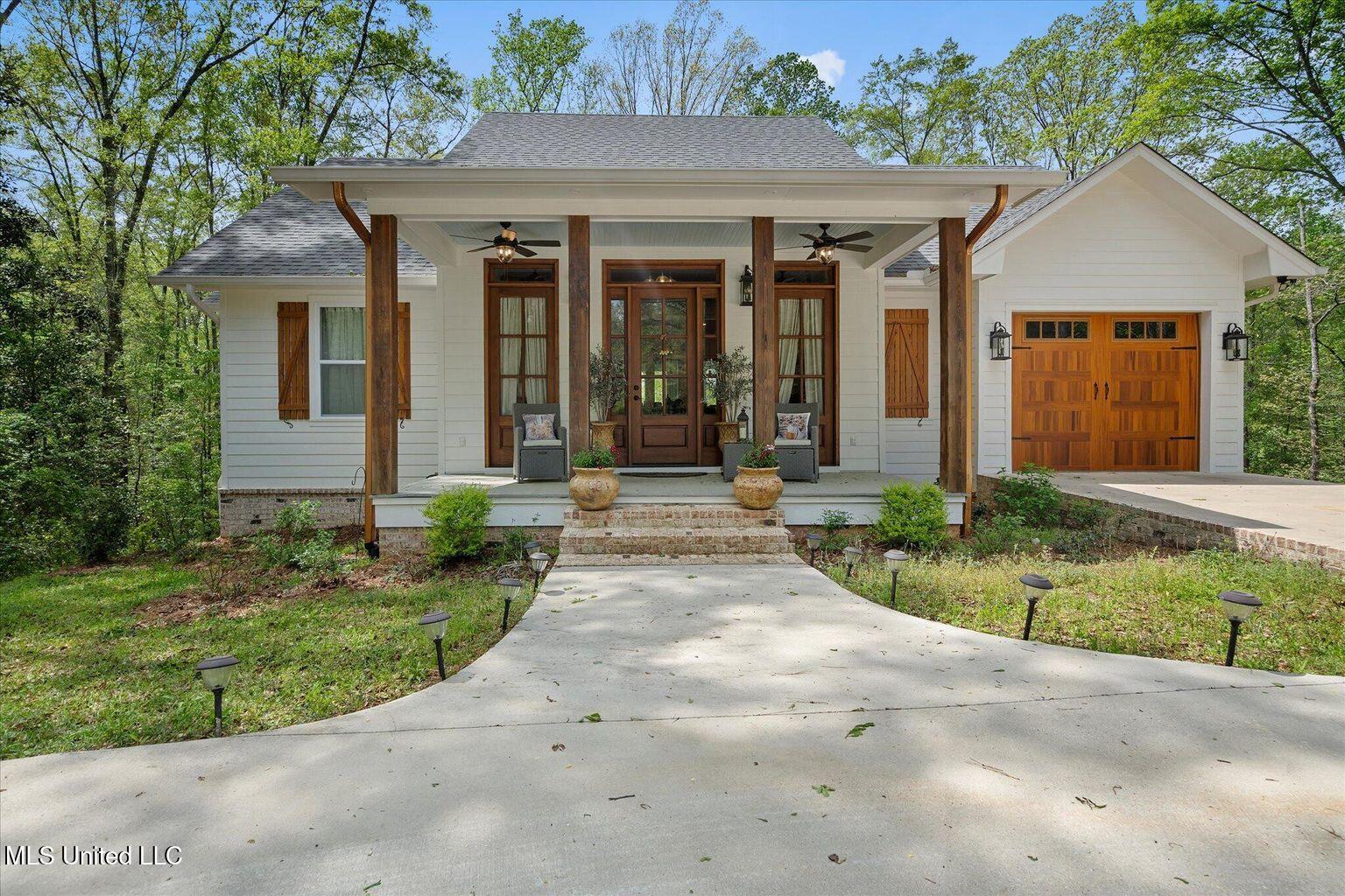 19 County Road 188 Property Photo 1