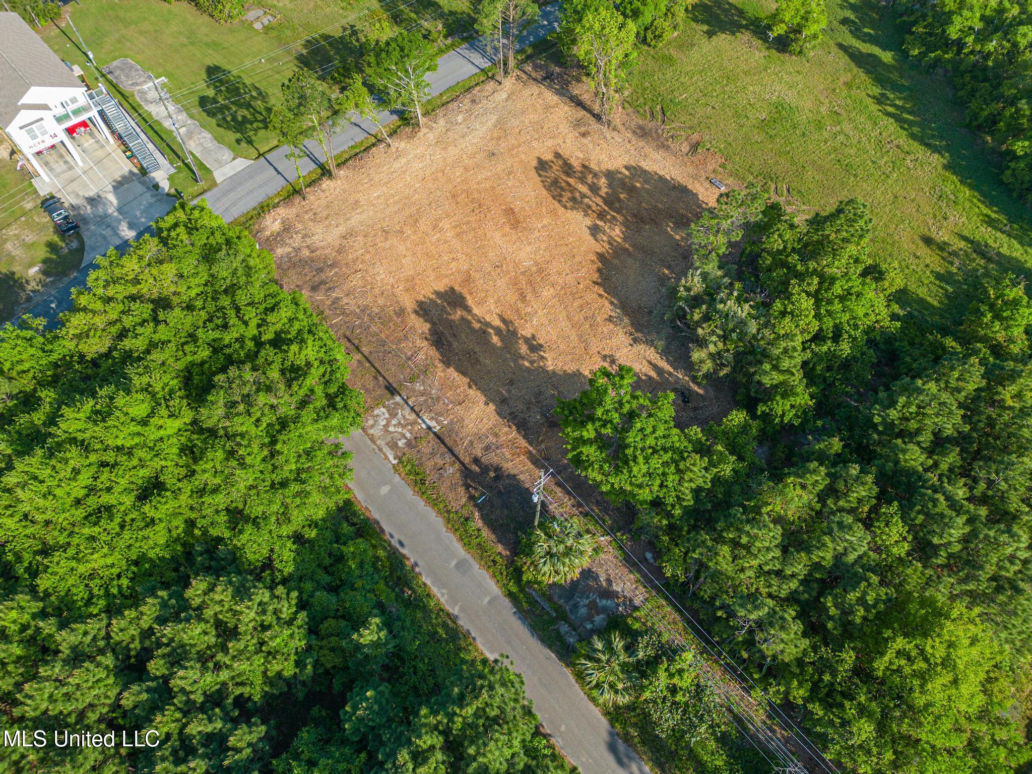 102 Mcclung Street Property Photo 15