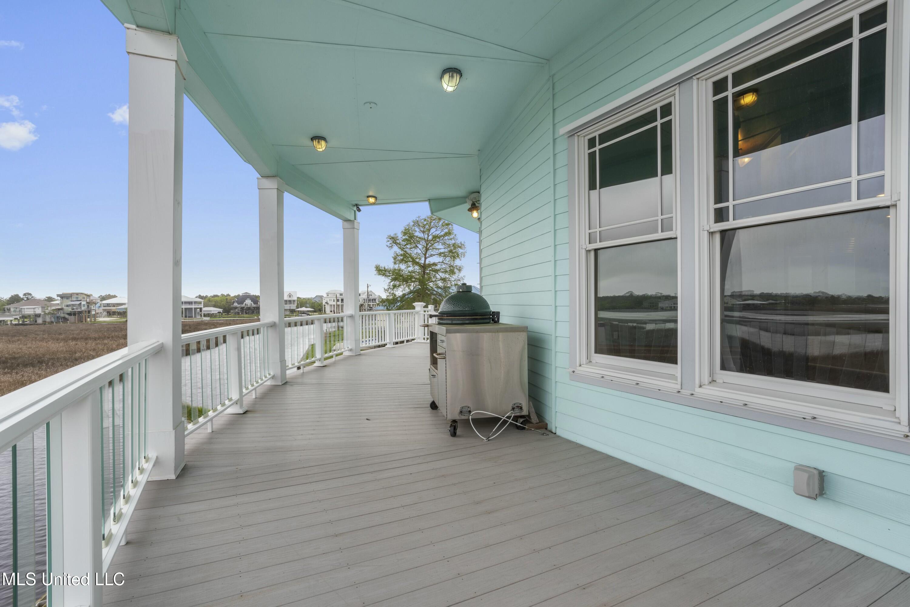 141 Janelle Drive Property Photo 7