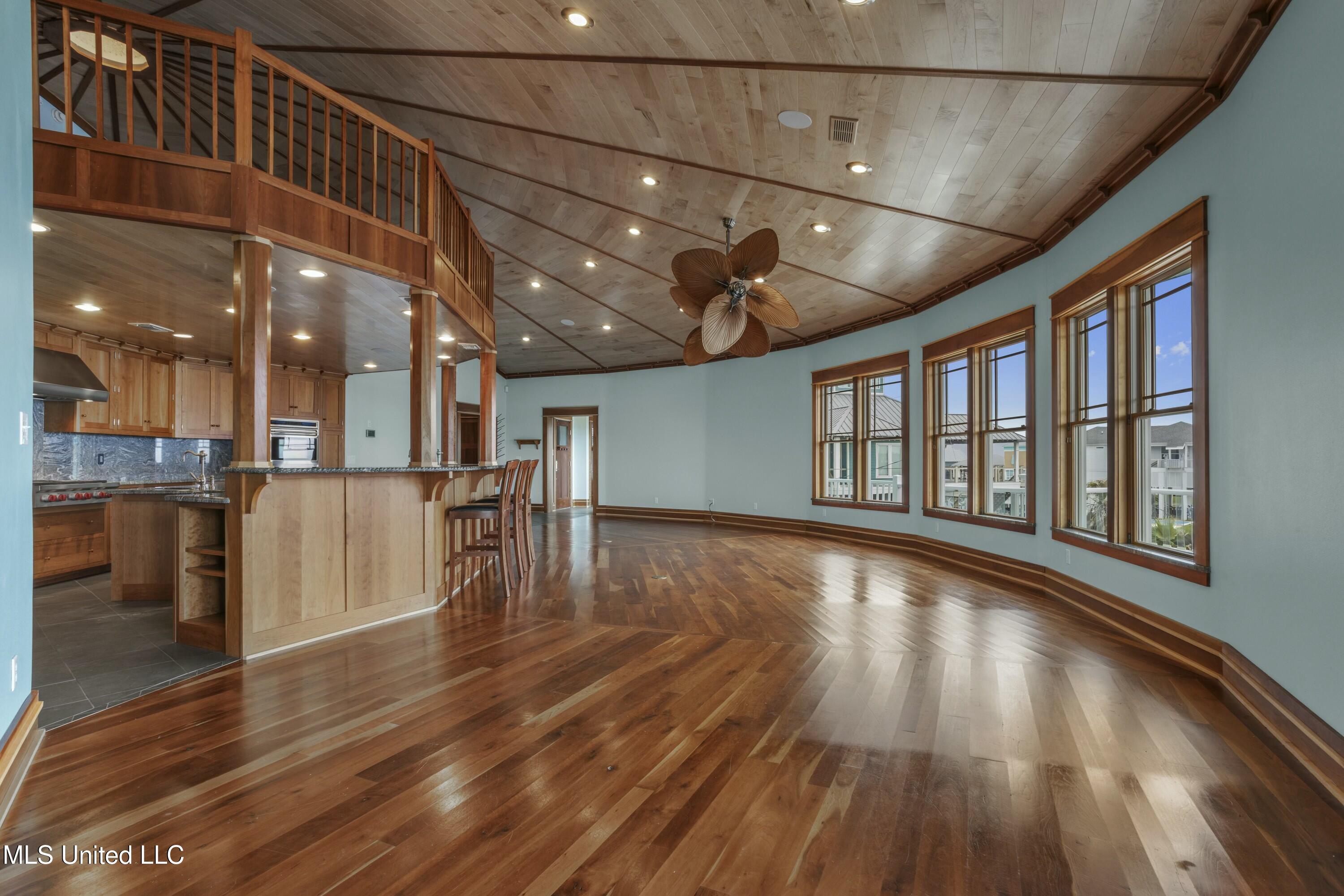 141 Janelle Drive Property Photo 14