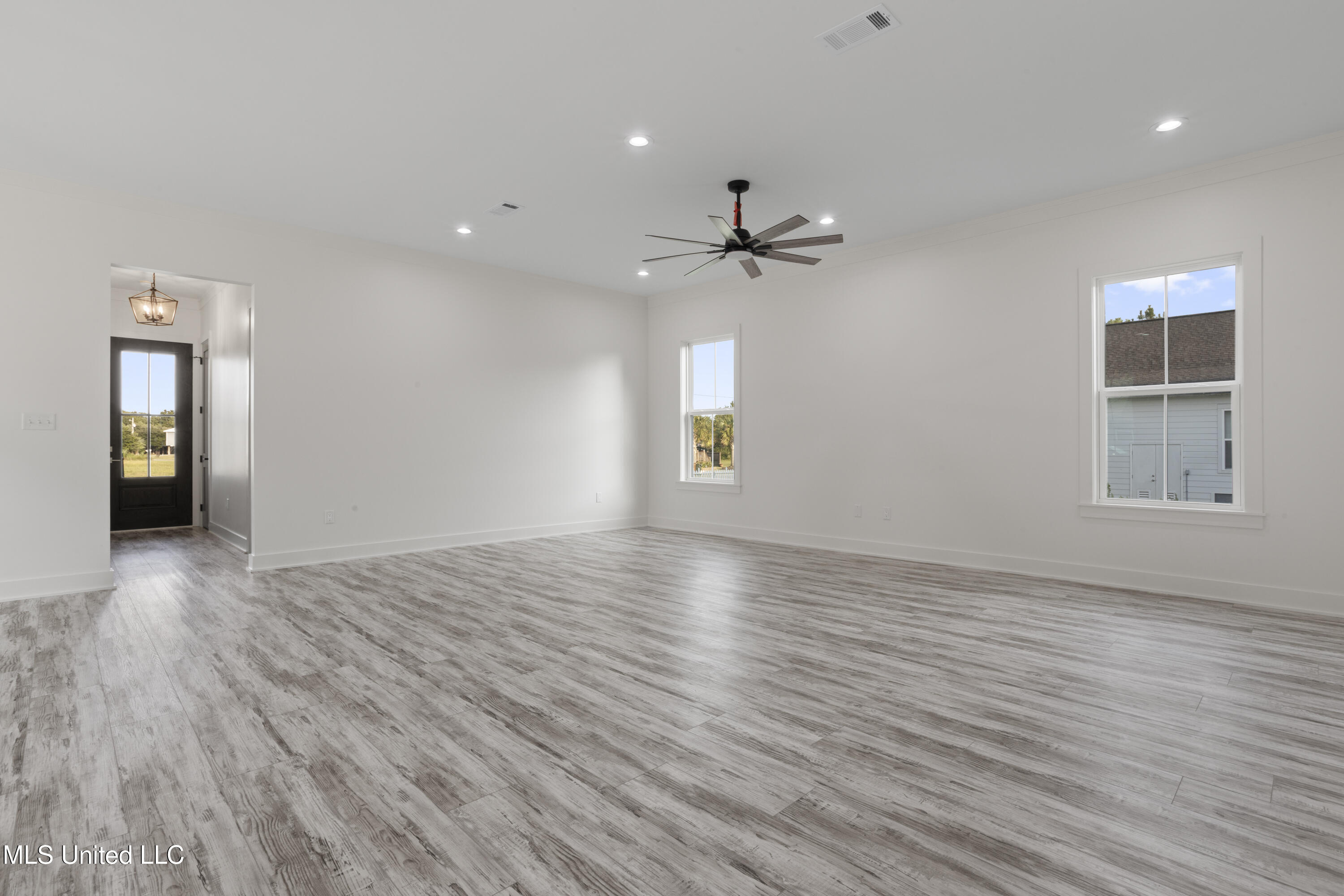 217 White Harbor Road Property Photo 9