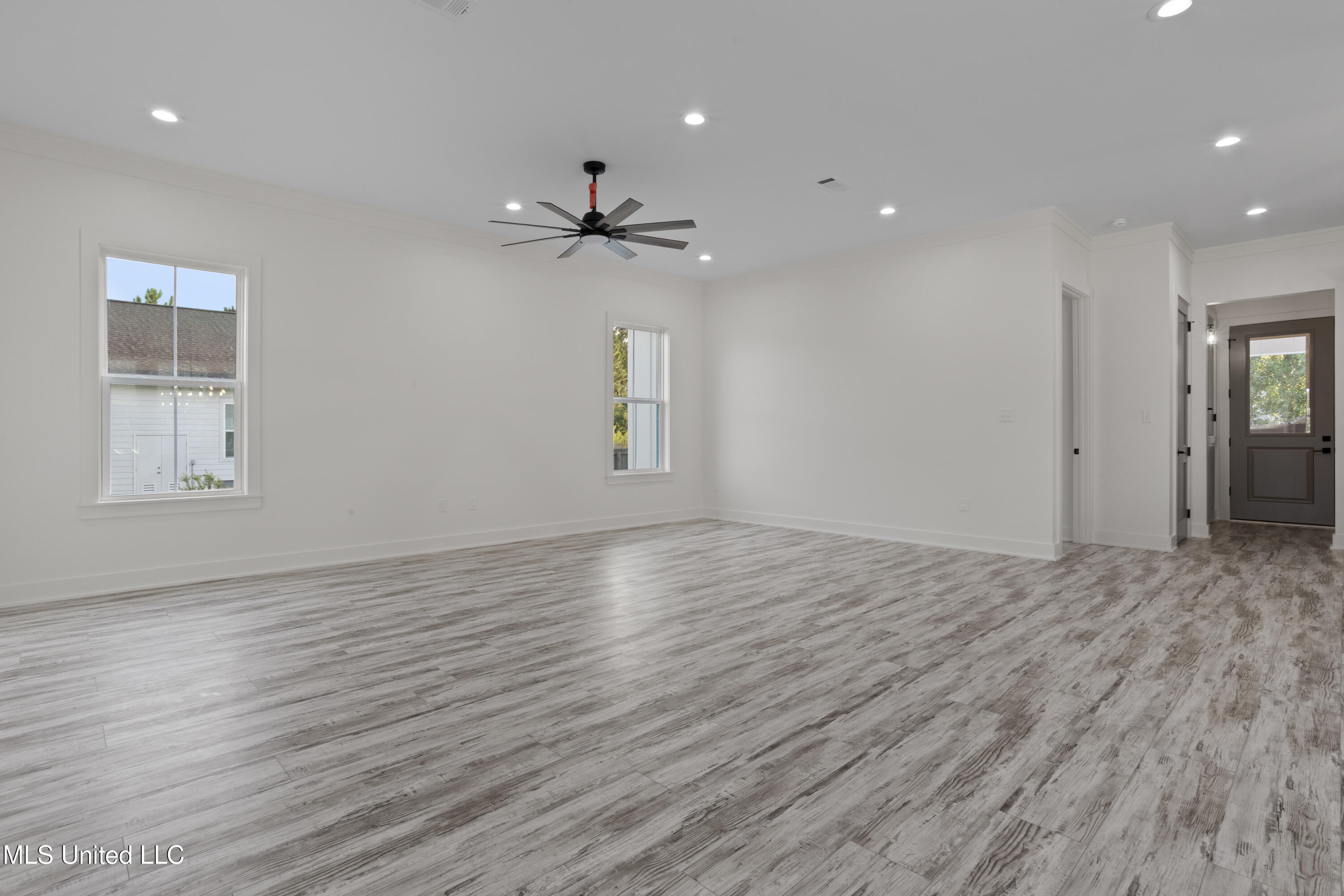 217 White Harbor Road Property Photo 10
