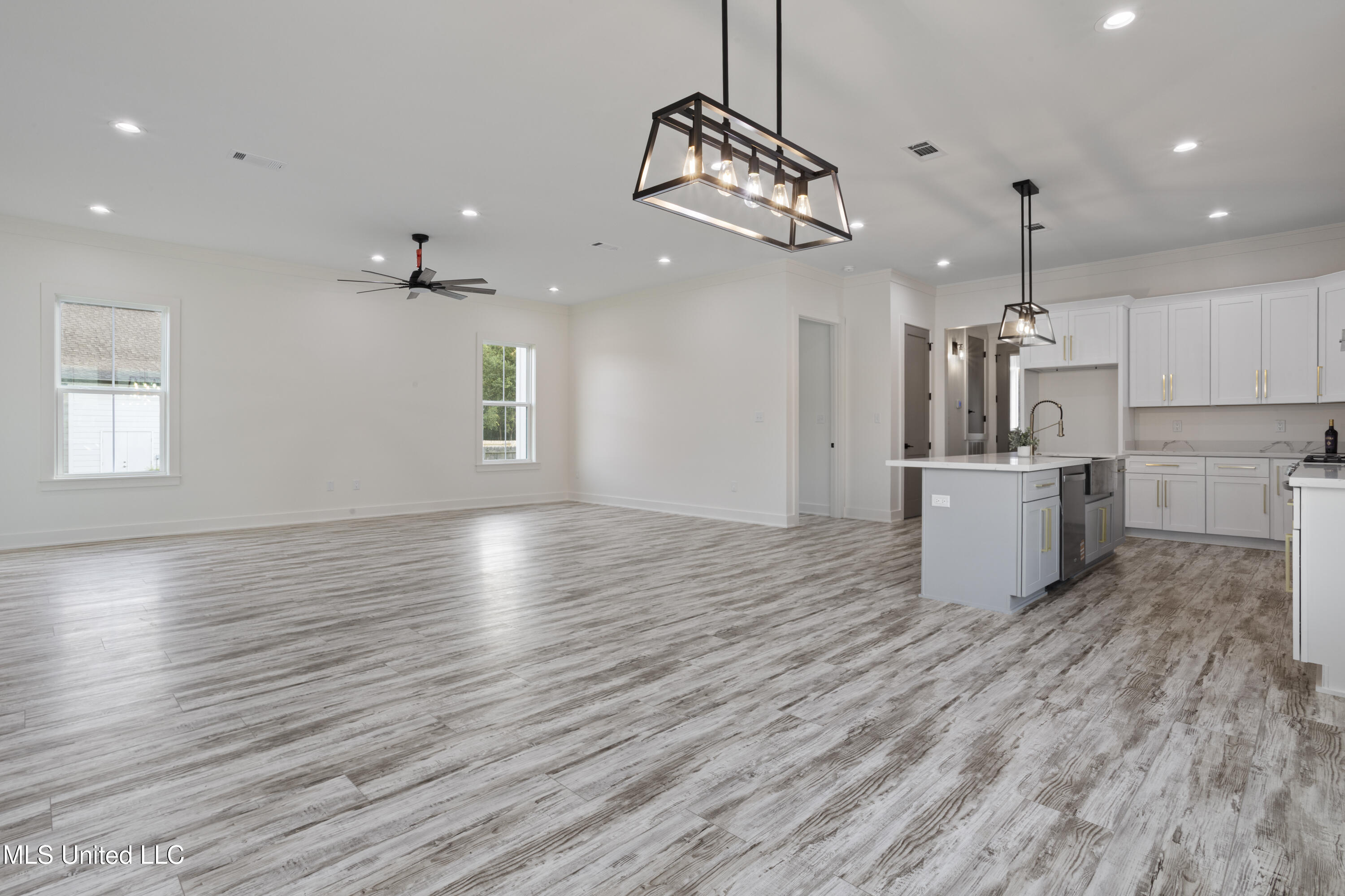 217 White Harbor Road Property Photo 13