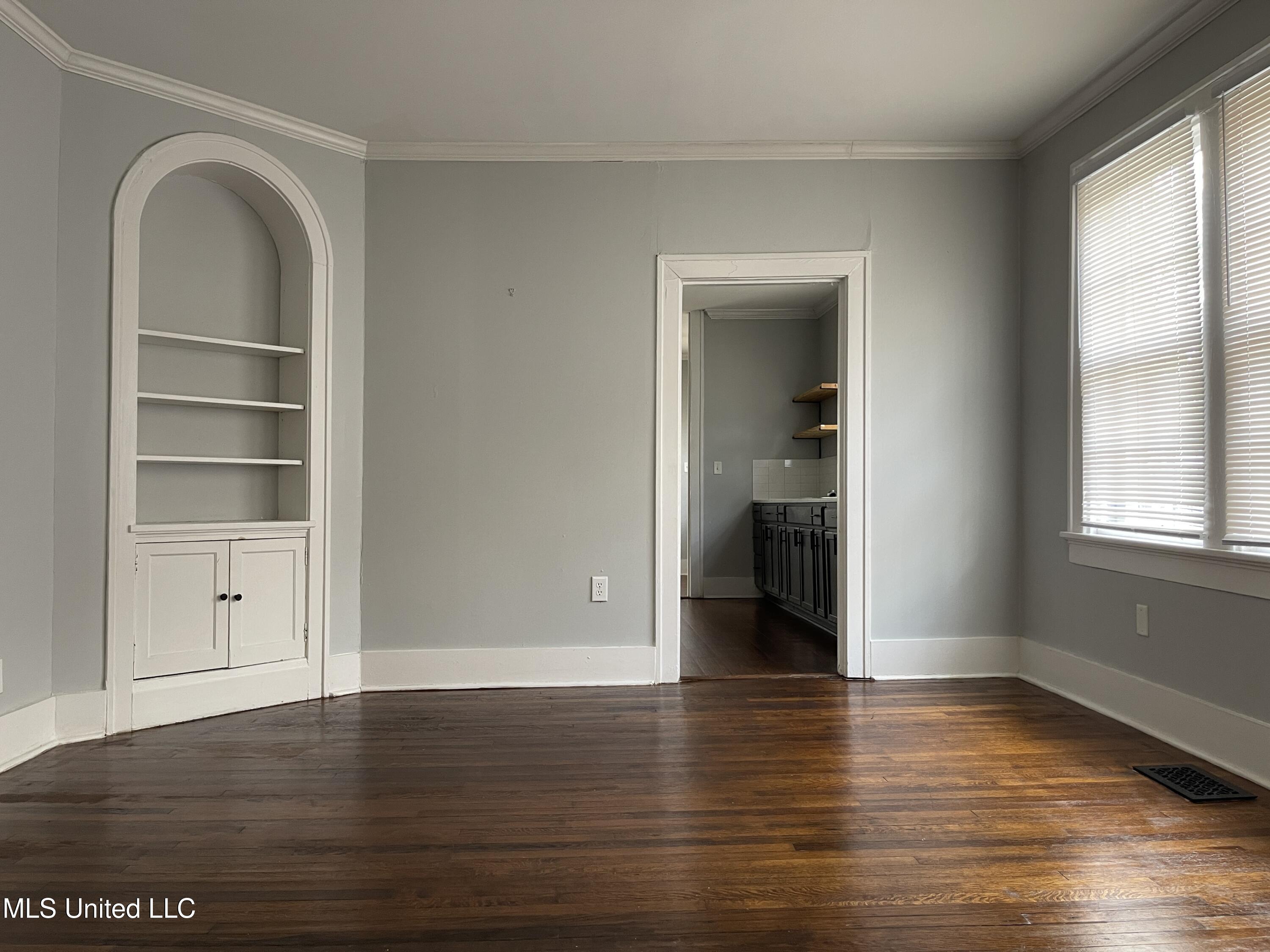 1023 Madison Street Property Photo 5
