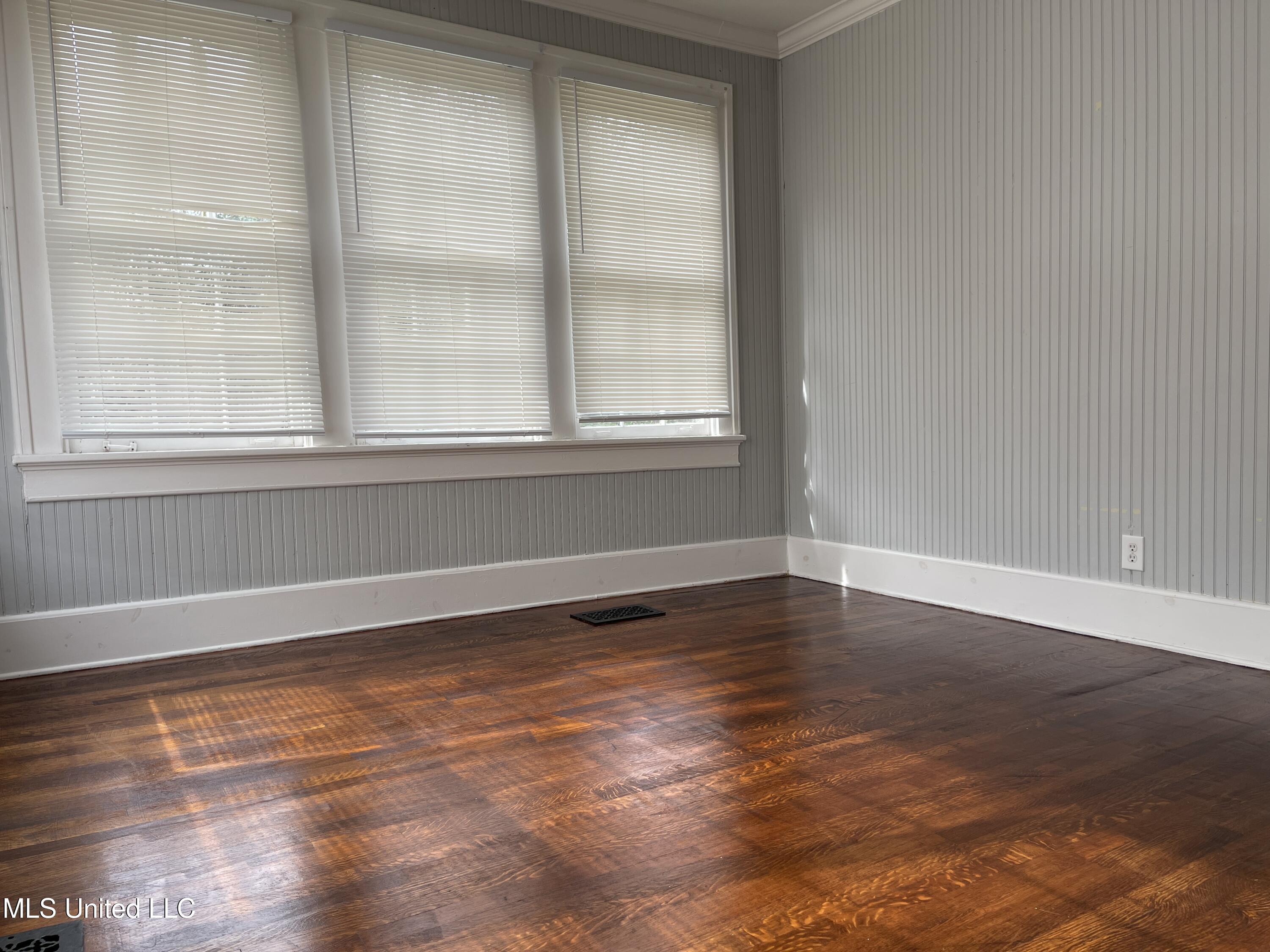 1023 Madison Street Property Photo 16