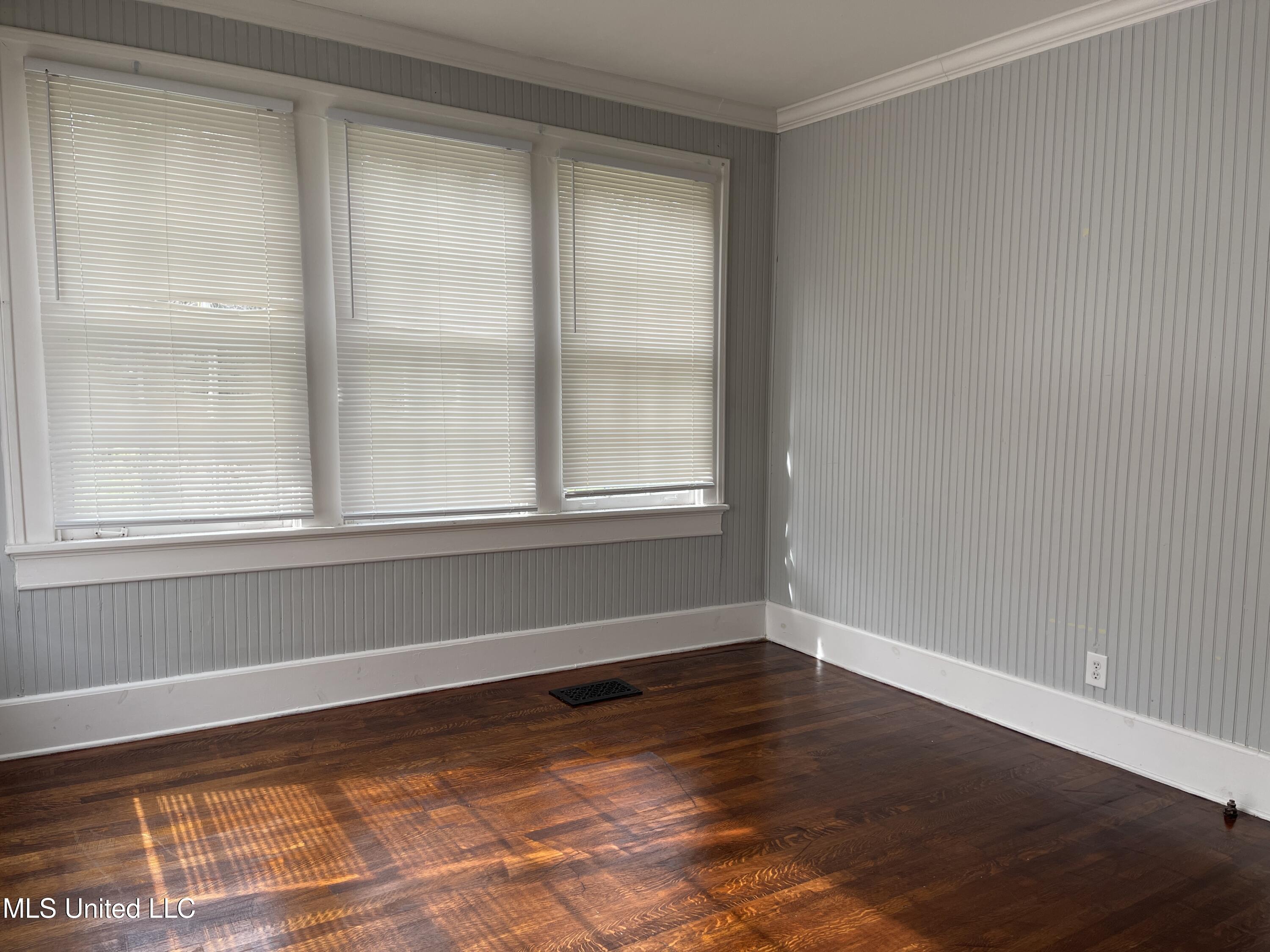 1023 Madison Street Property Photo 17