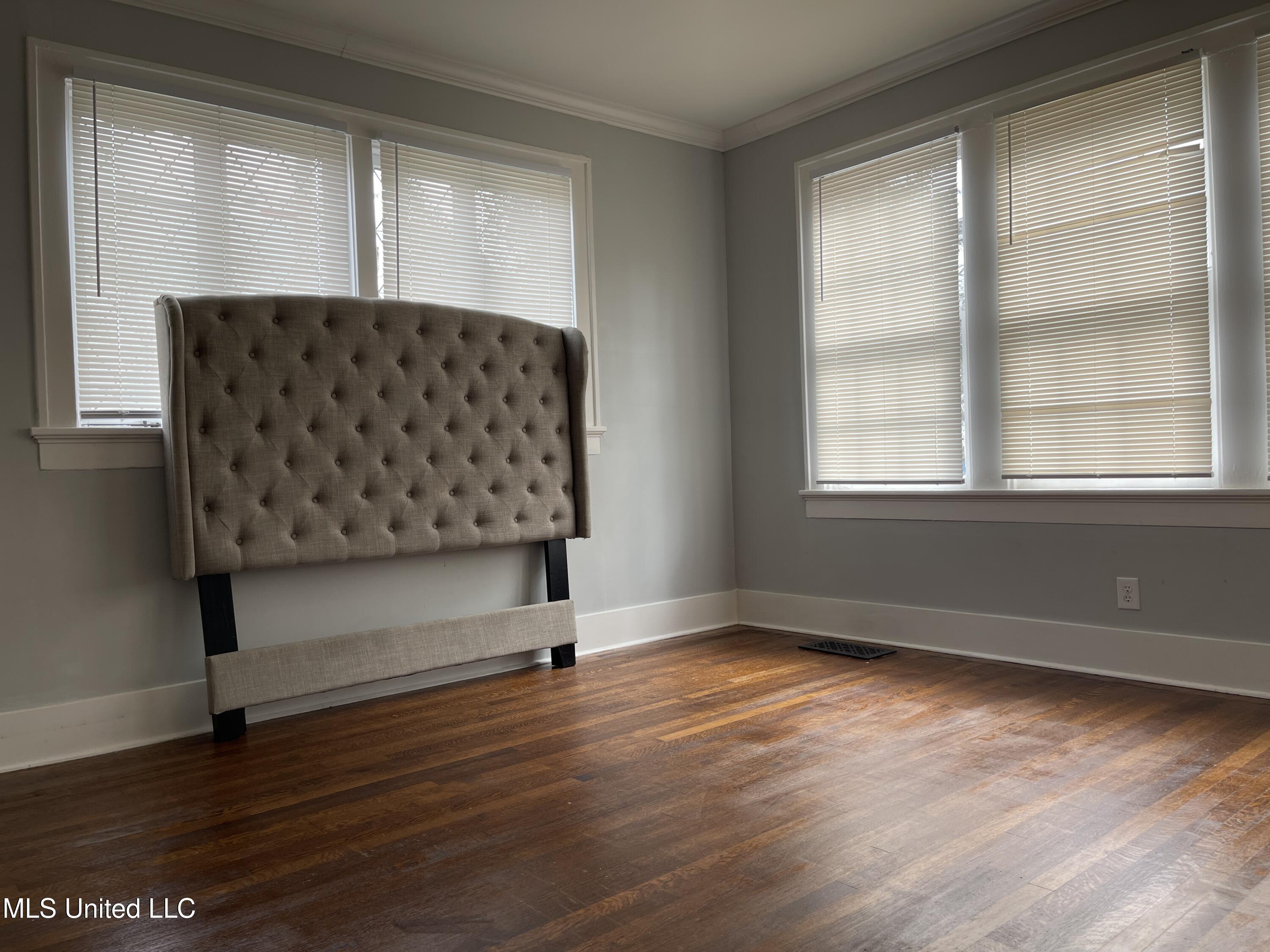 1023 Madison Street Property Photo 27