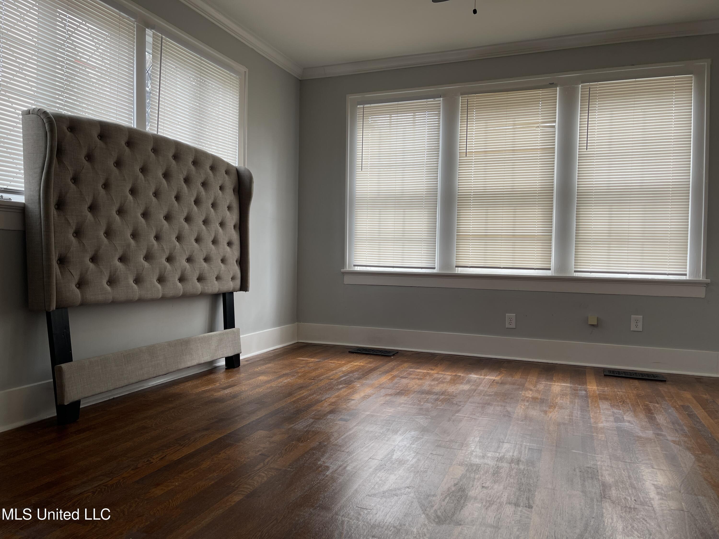 1023 Madison Street Property Photo 28