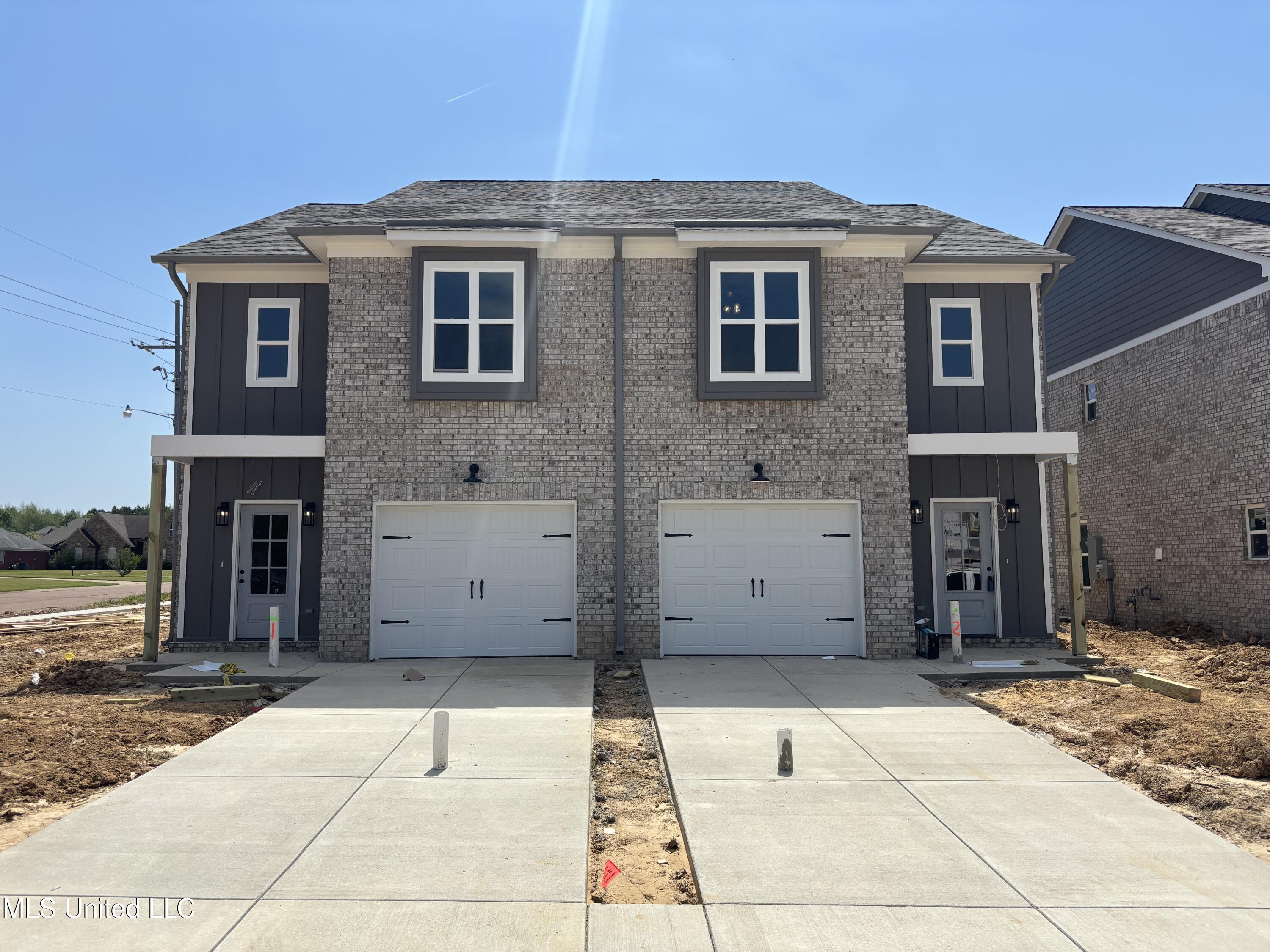 4367 W Ravenwood Park Property Photo 1