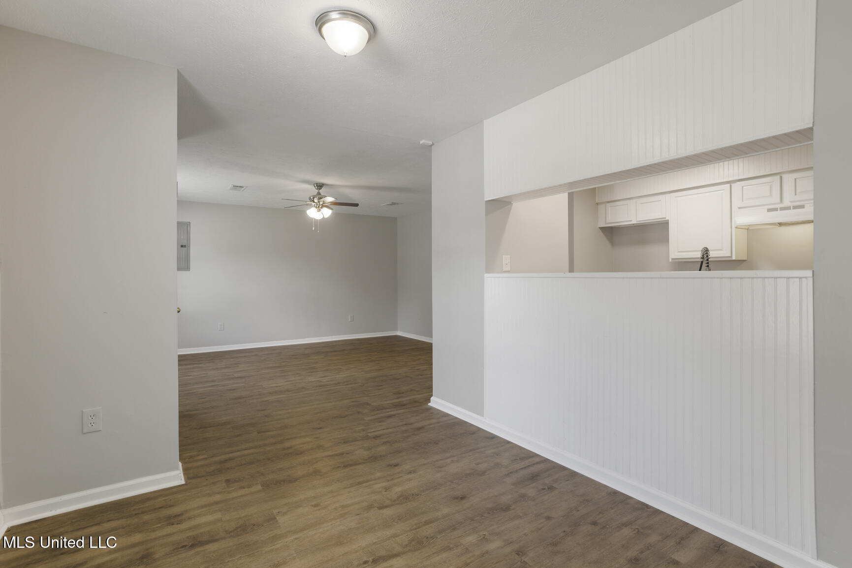 1735 Barrett Avenue Property Photo 7