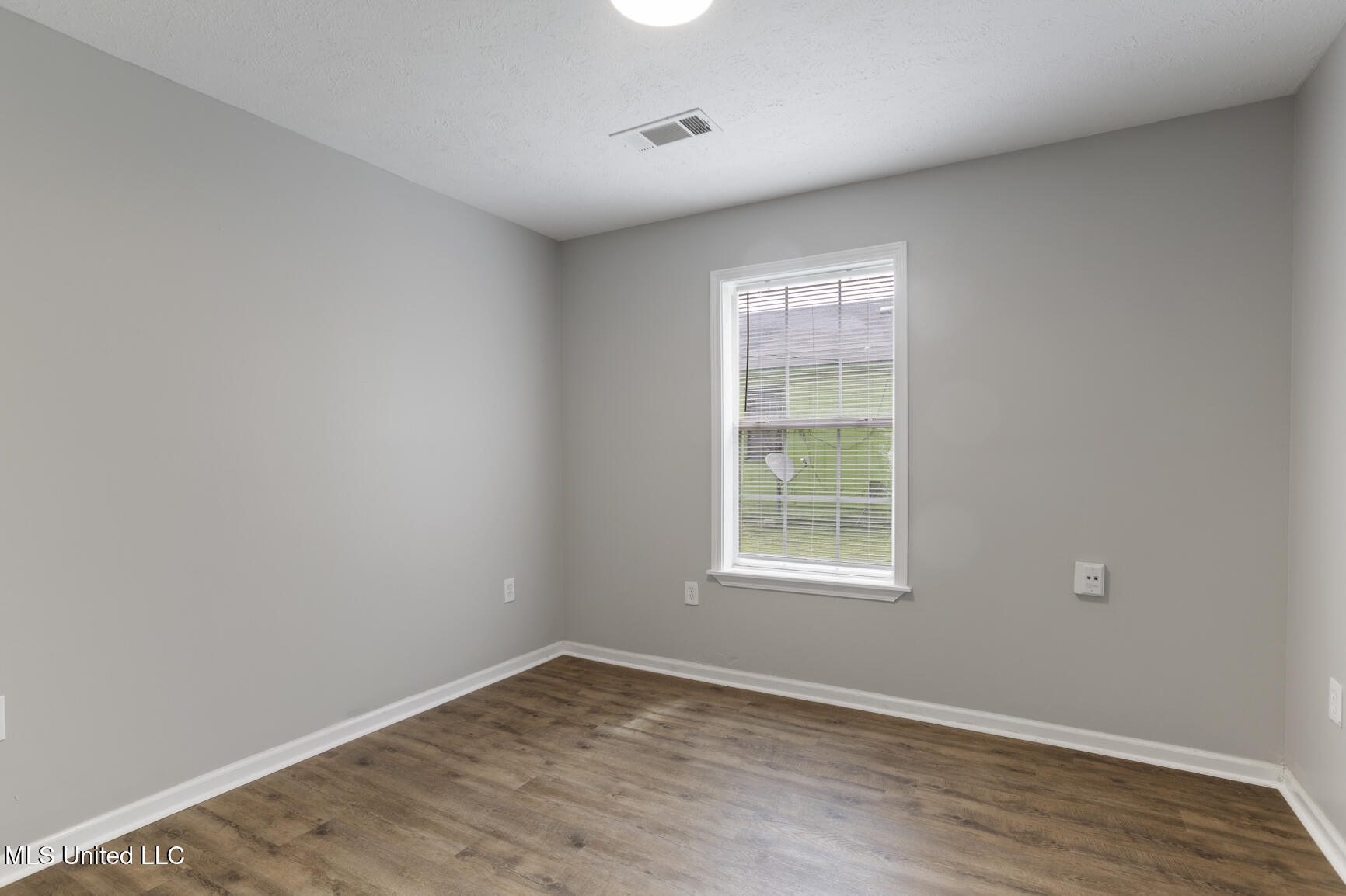 1735 Barrett Avenue Property Photo 14