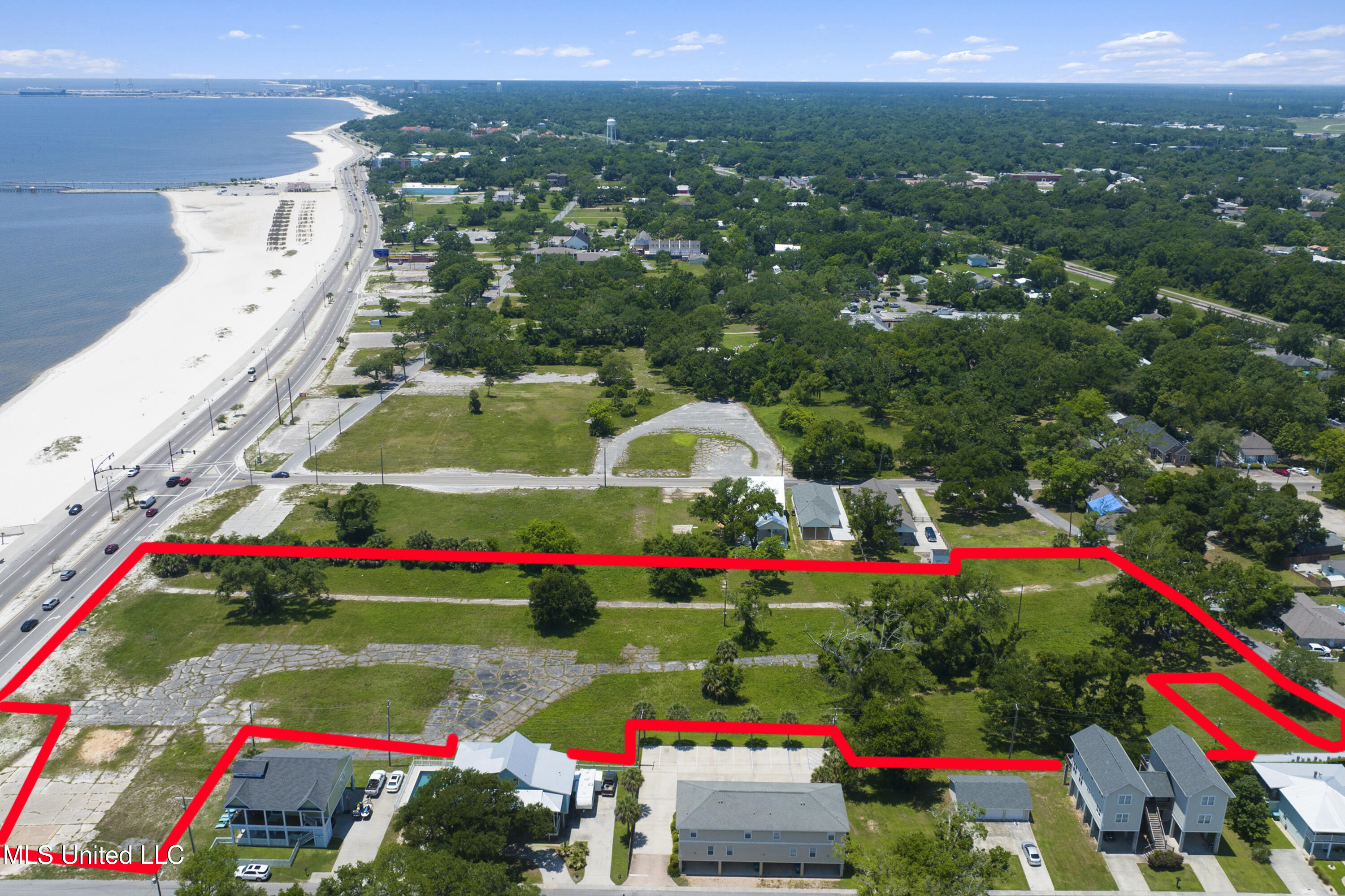 830 E Beach Boulevard Property Photo 16
