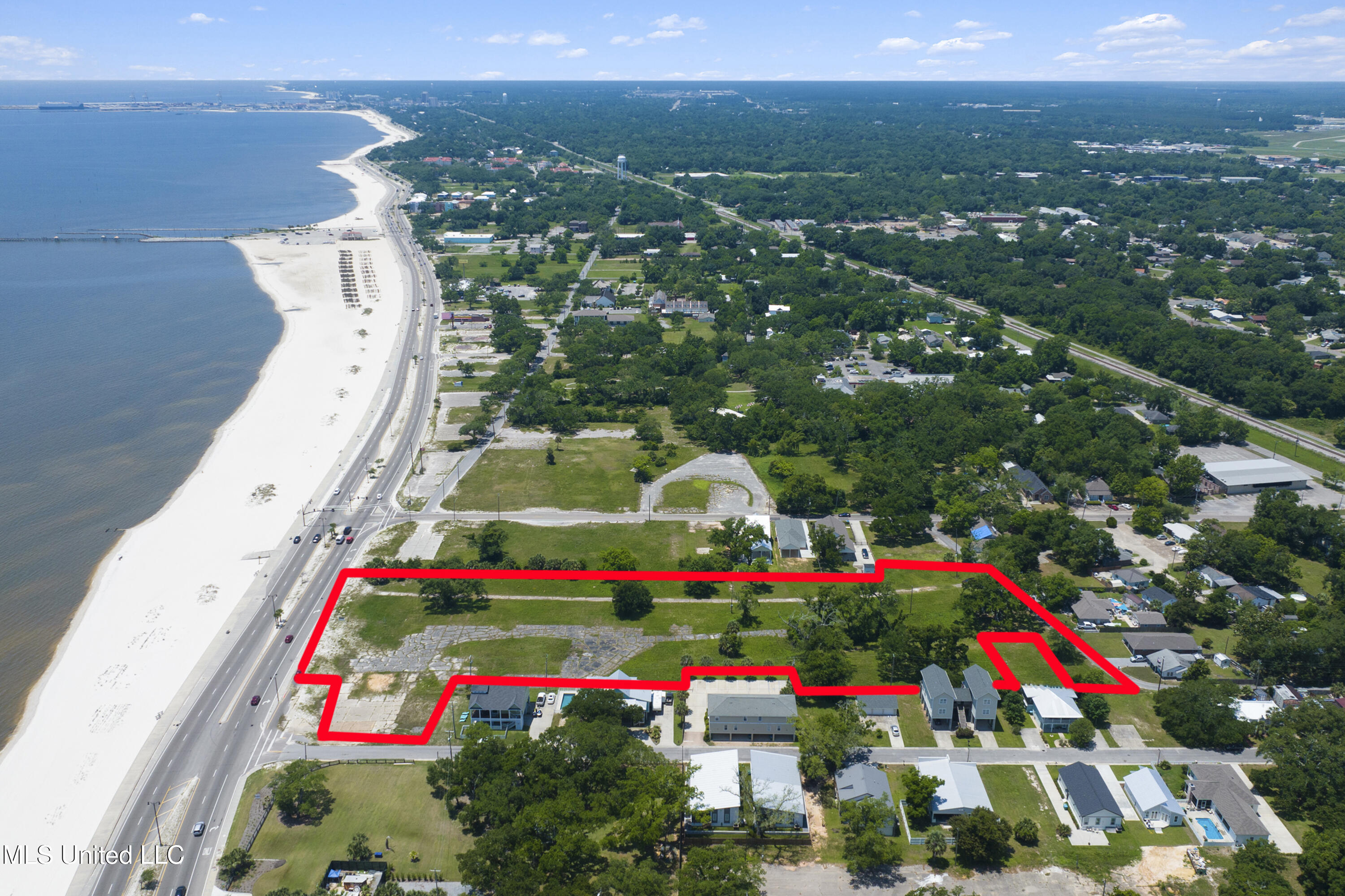 830 E Beach Boulevard Property Photo 17