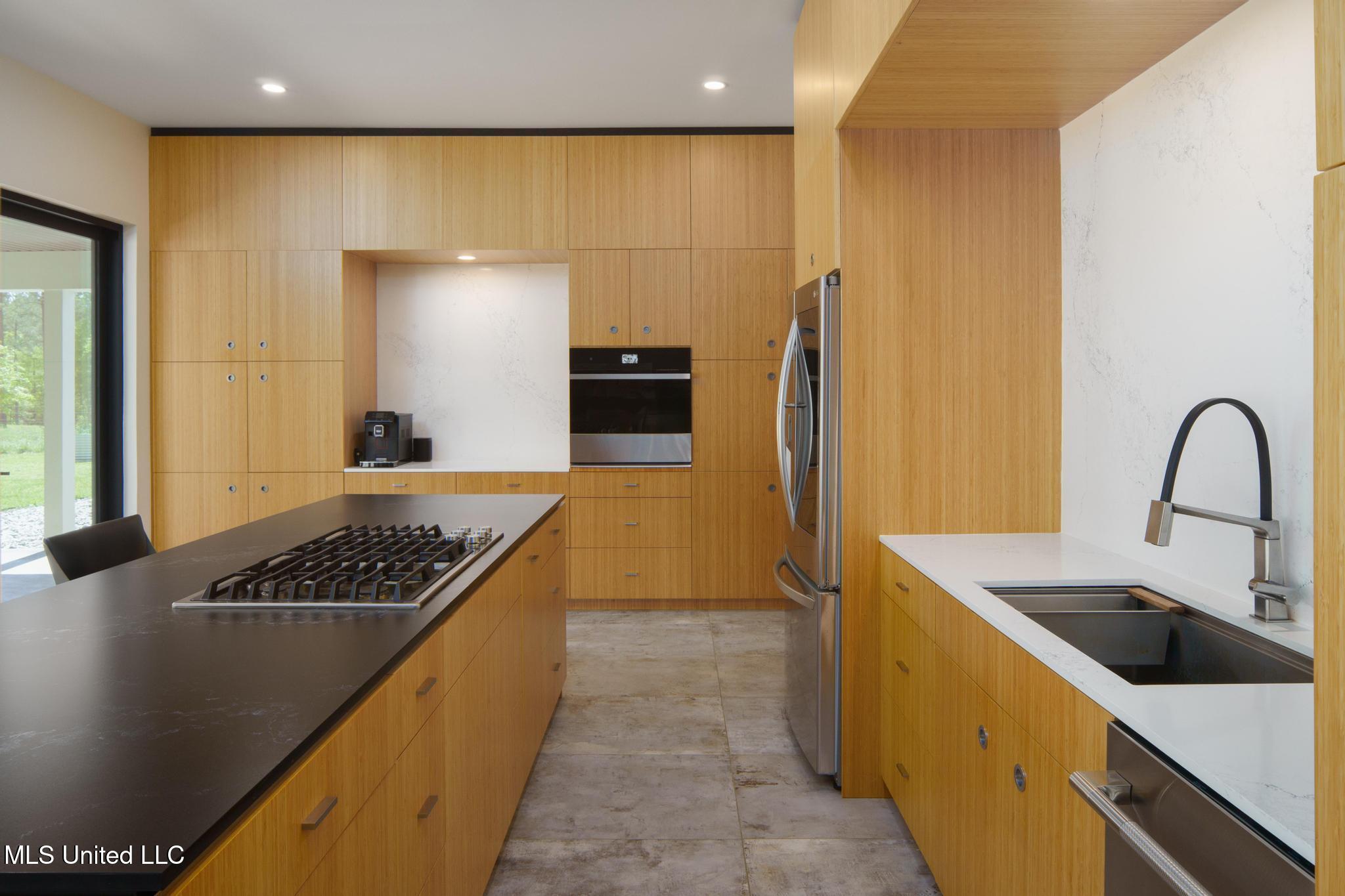 227 Jo Ann Drive Property Photo 11