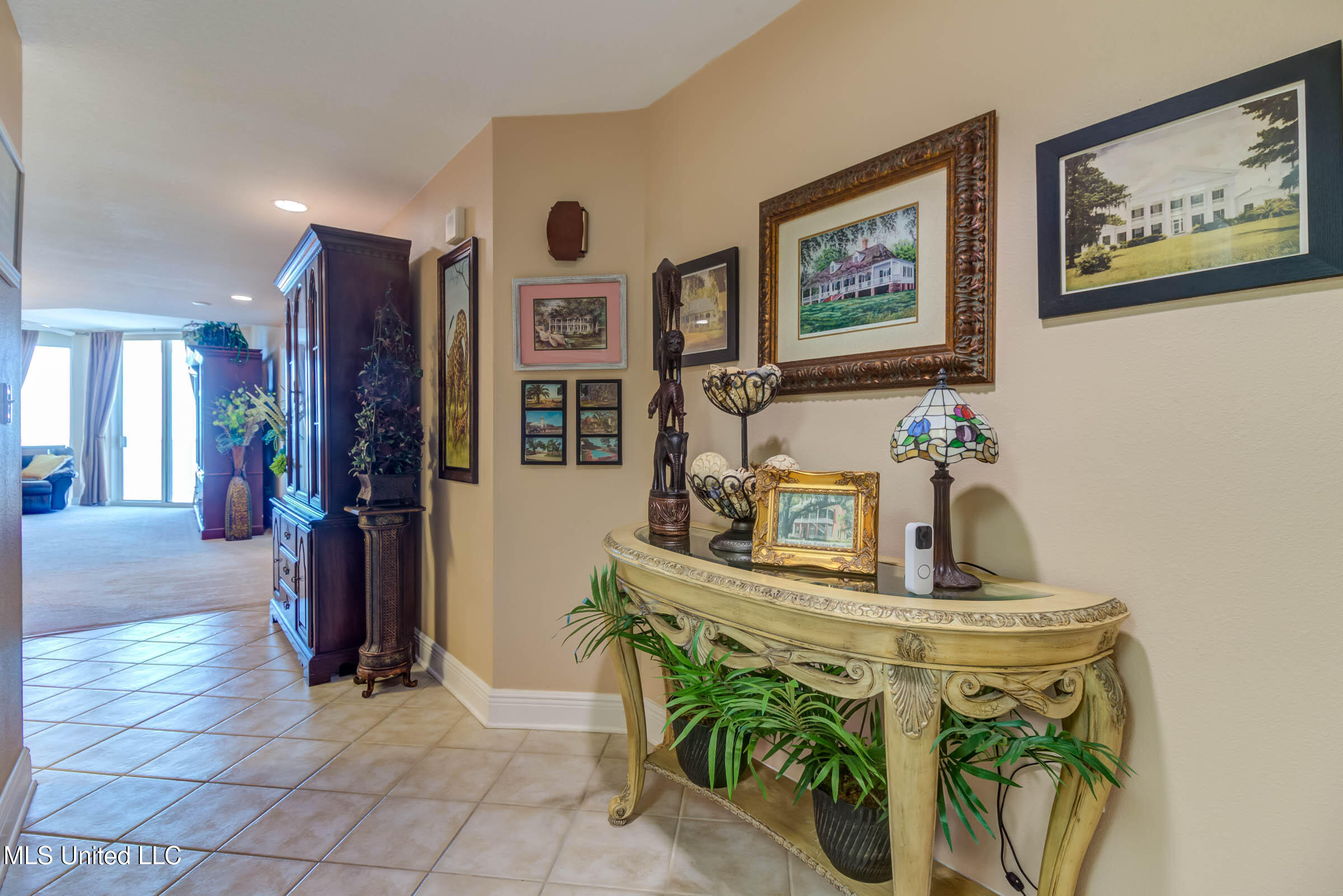 2668 Beach Boulevard Property Photo 4