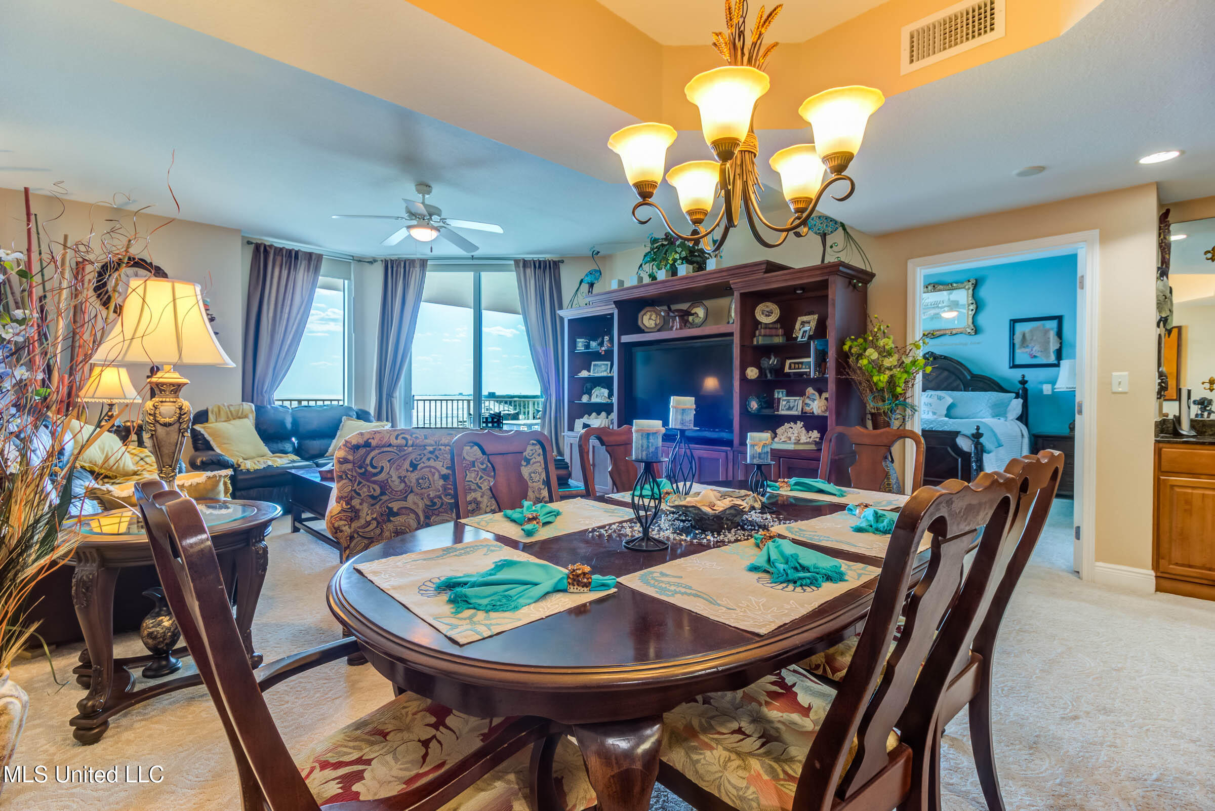 2668 Beach Boulevard Property Photo 8