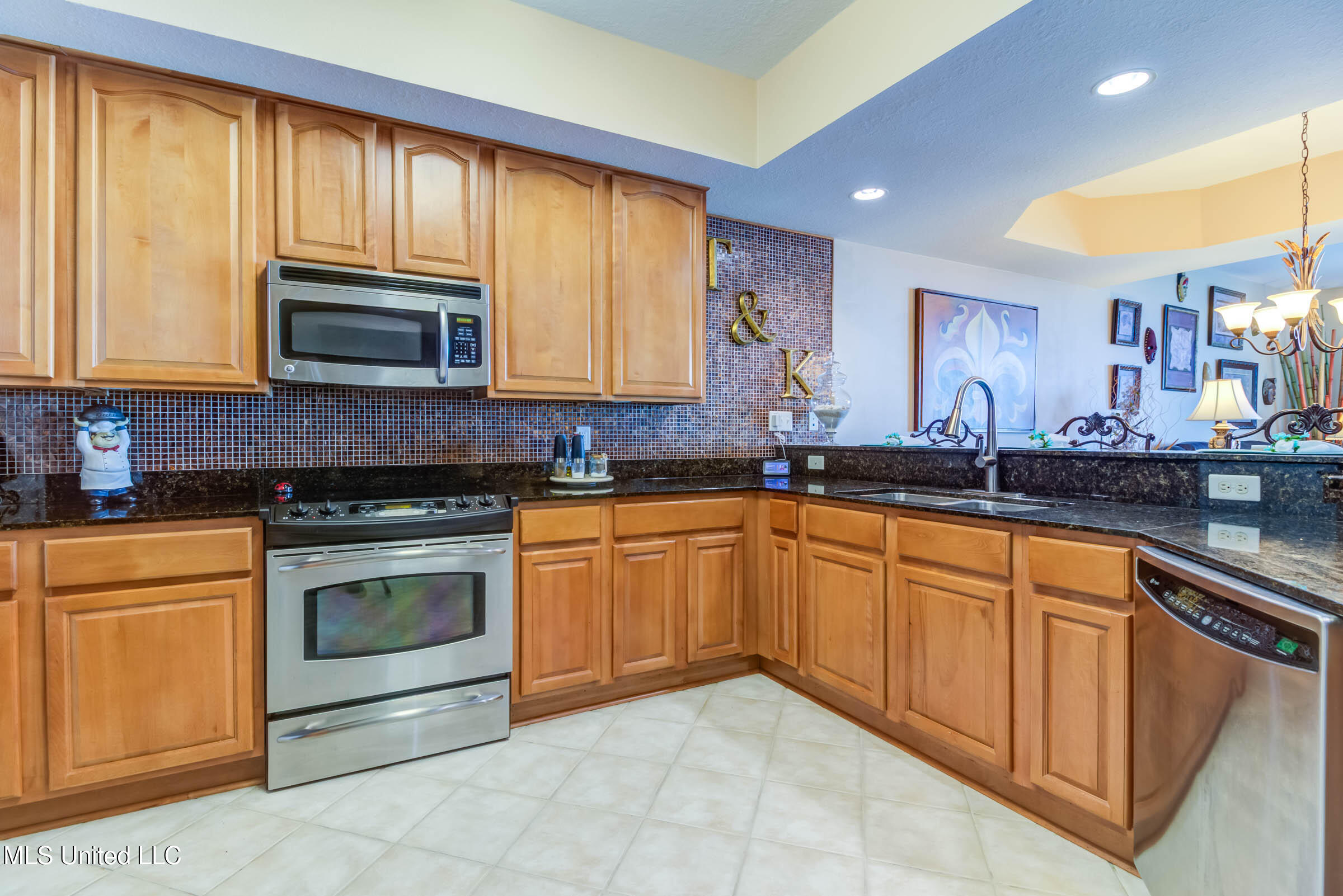 2668 Beach Boulevard Property Photo 15