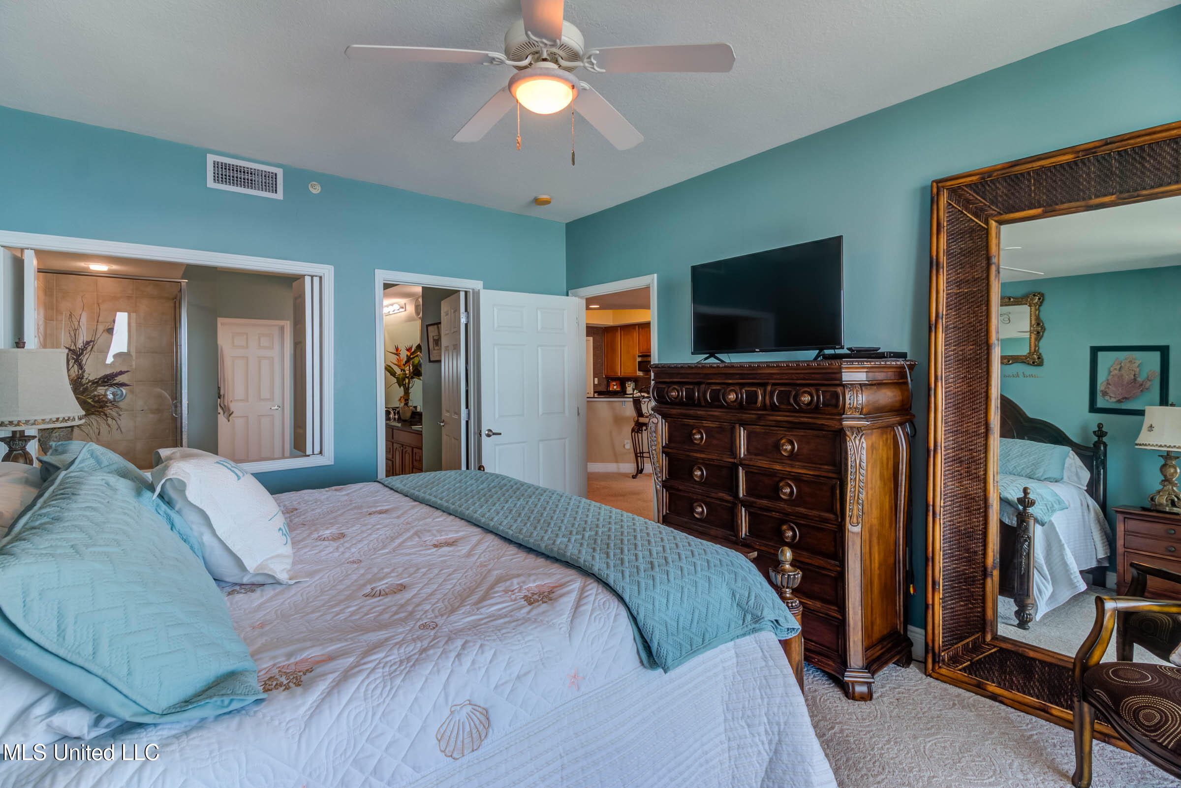 2668 Beach Boulevard Property Photo 22