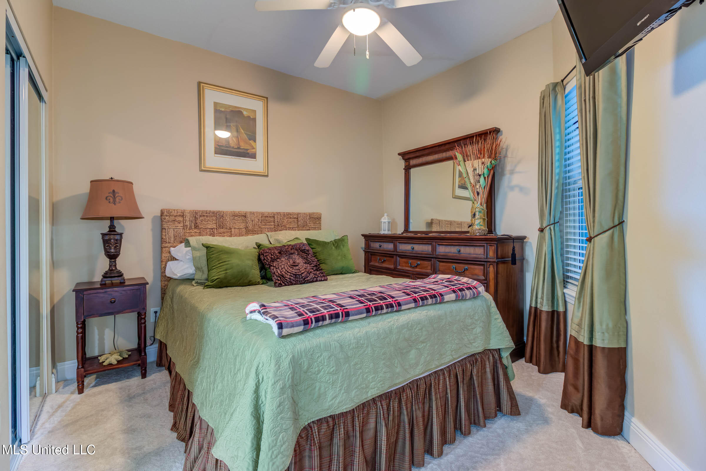 2668 Beach Boulevard Property Photo 30