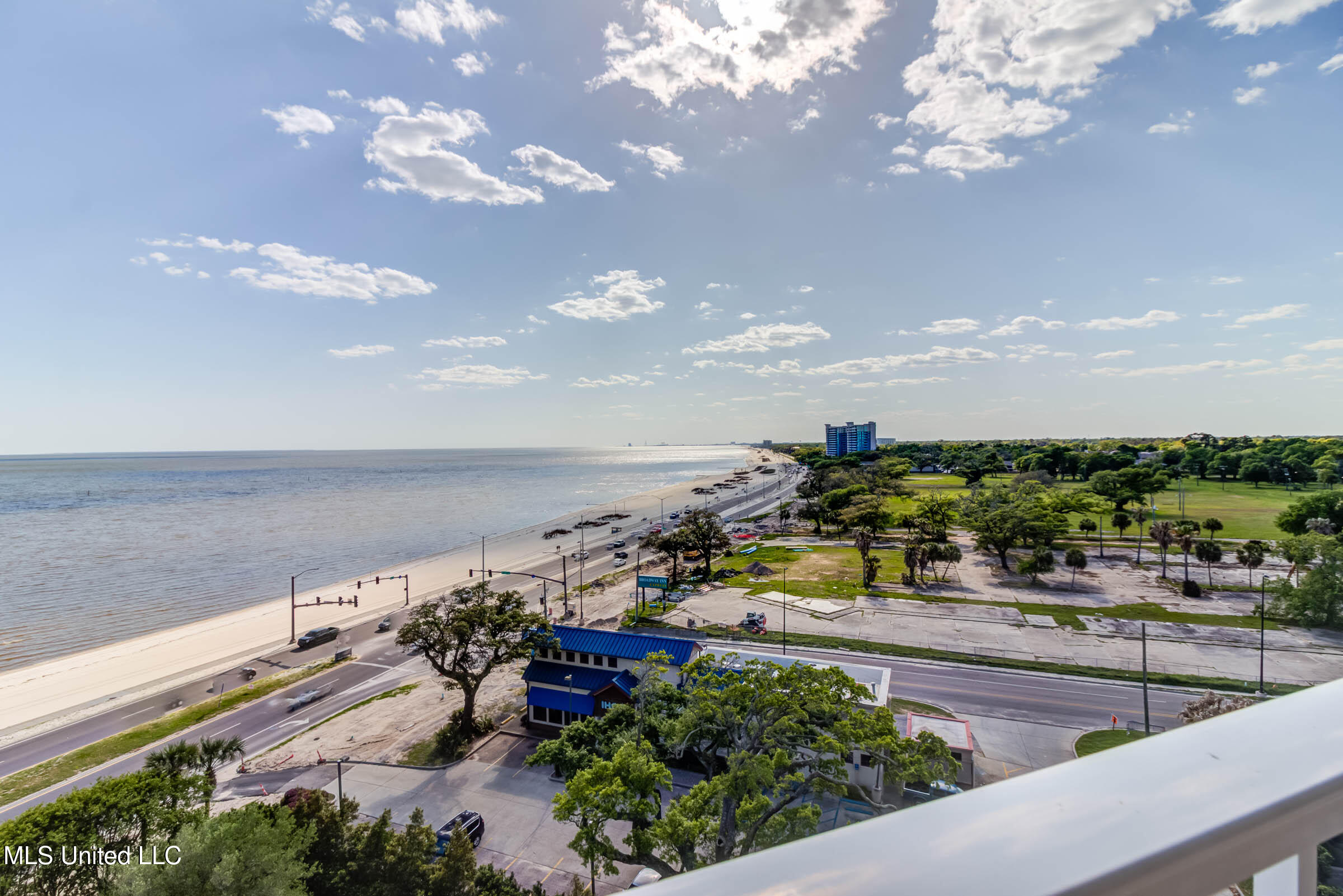 2668 Beach Boulevard Property Photo 45