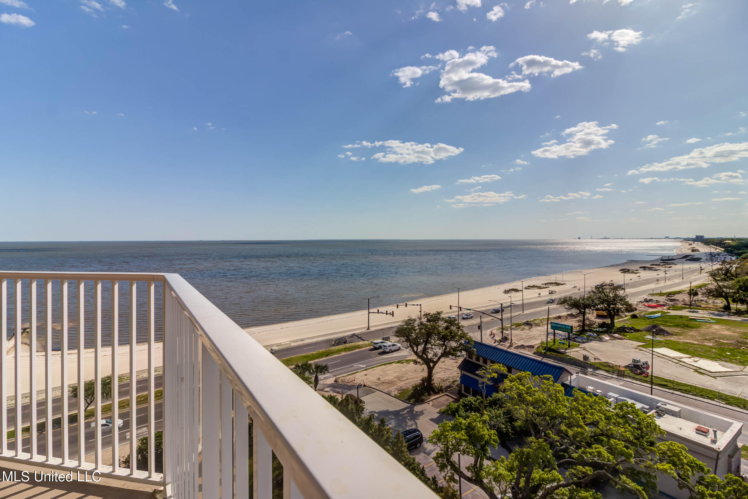 2668 Beach Boulevard Property Photo 46