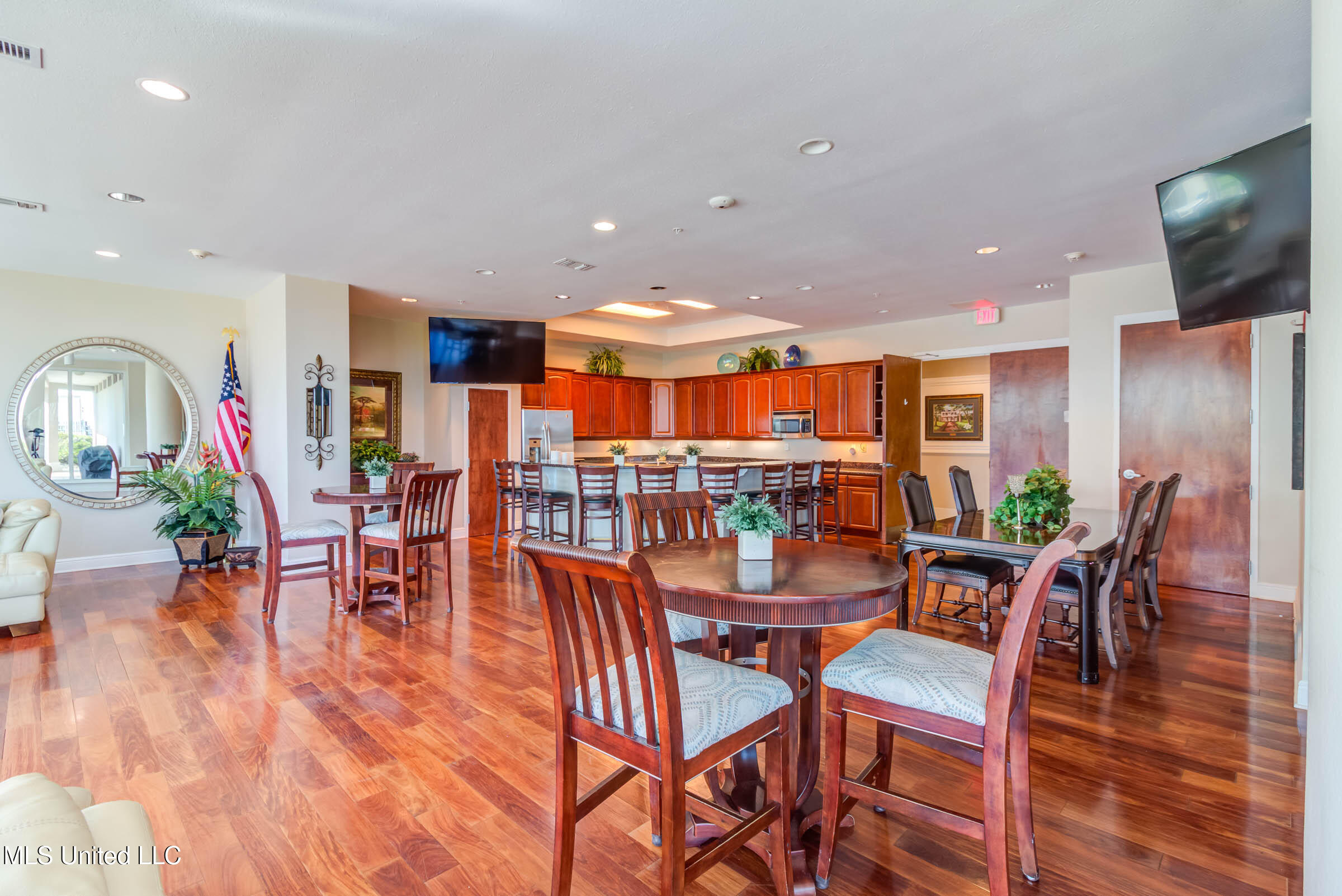 2668 Beach Boulevard Property Photo 54