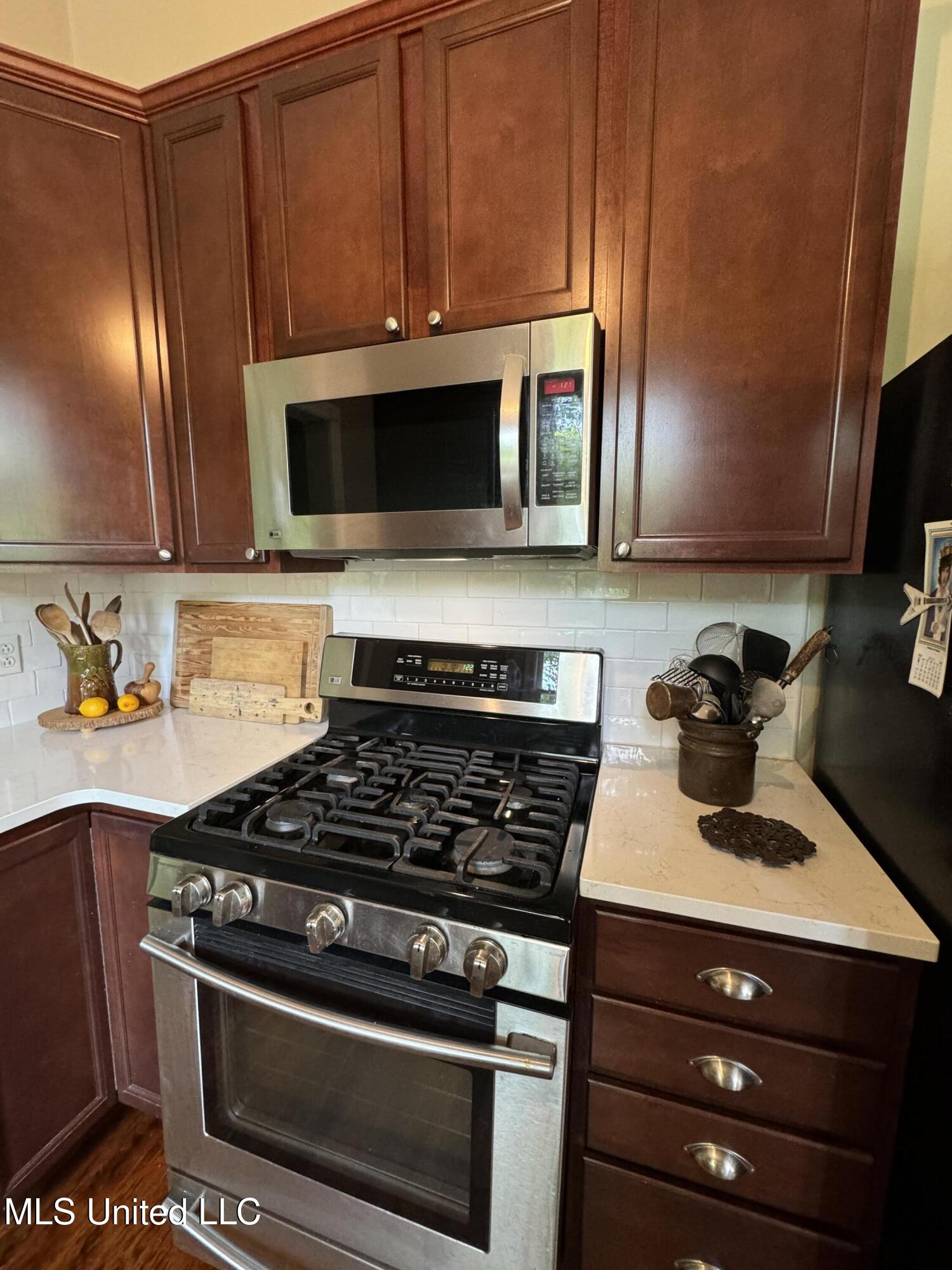 304 Lambert Street Property Photo 15