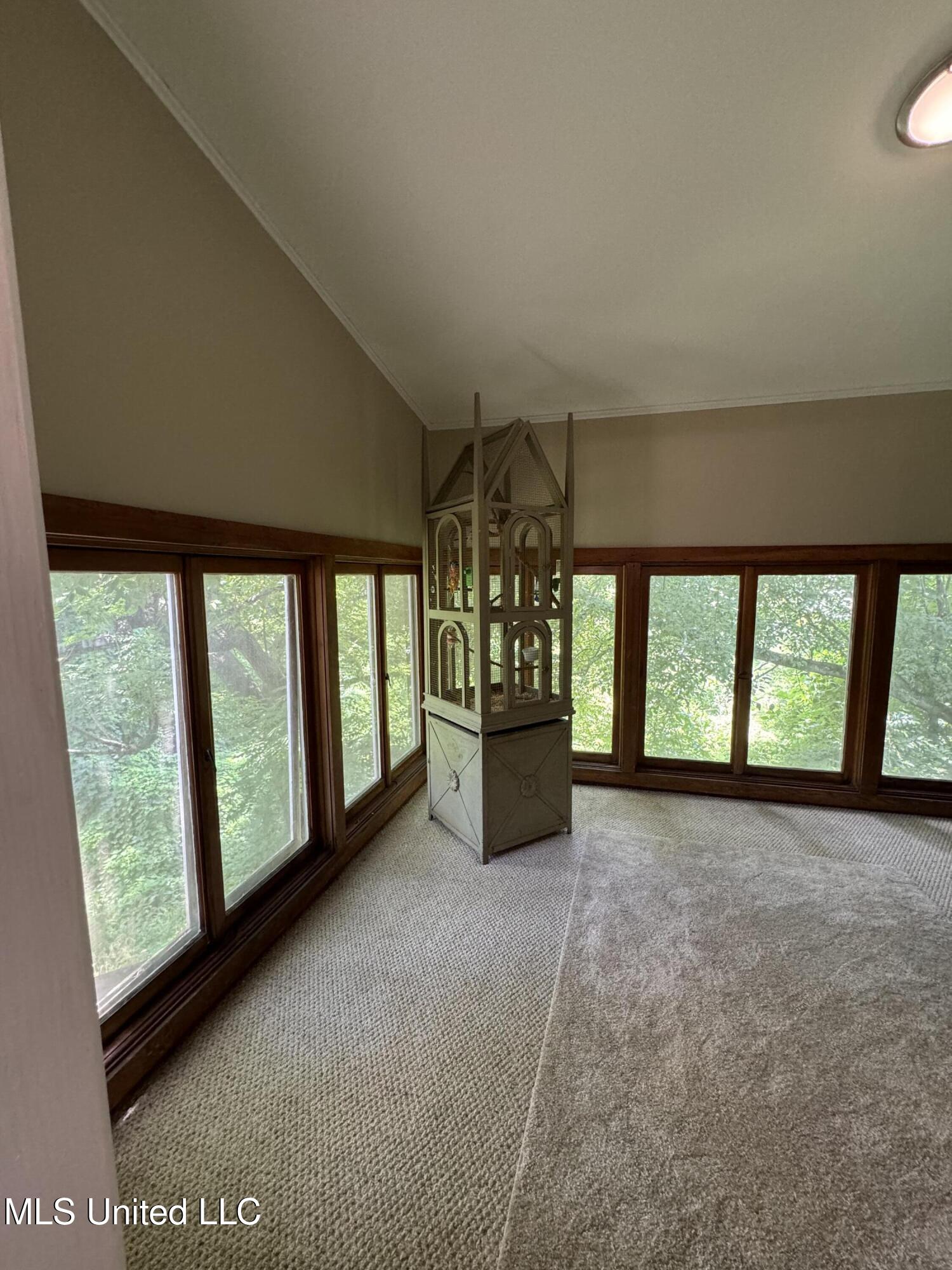304 Lambert Street Property Photo 19