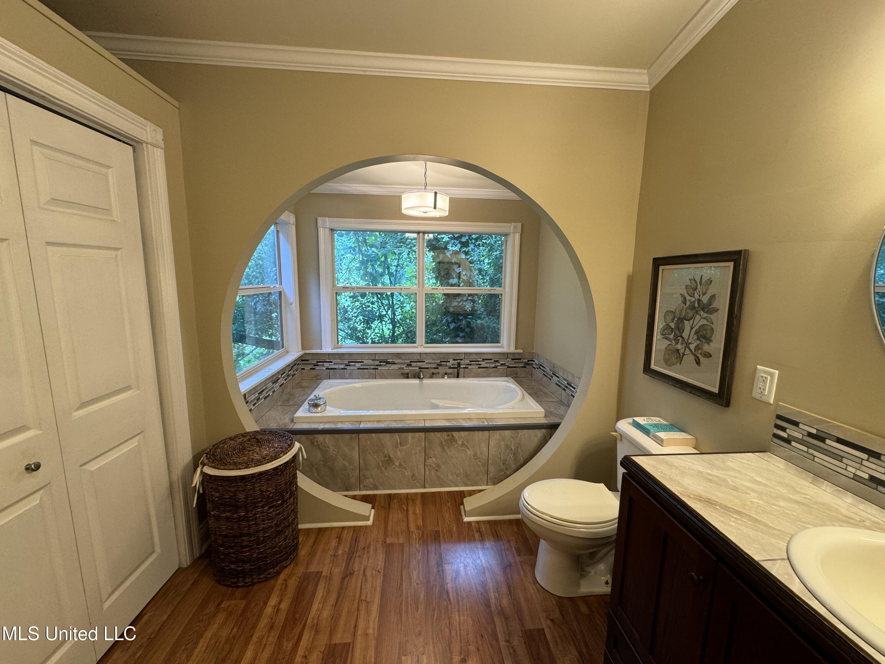 304 Lambert Street Property Photo 23