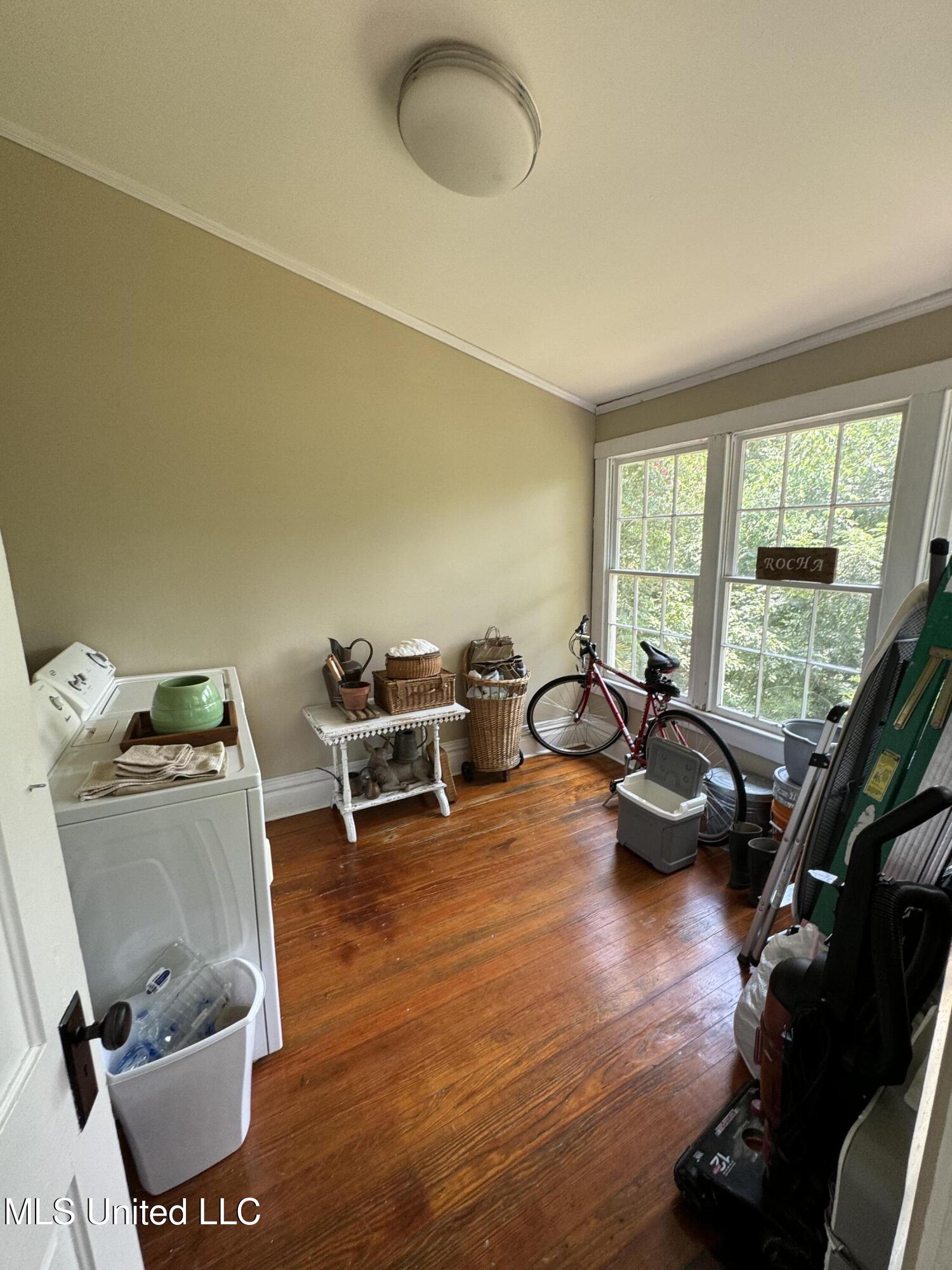 304 Lambert Street Property Photo 27