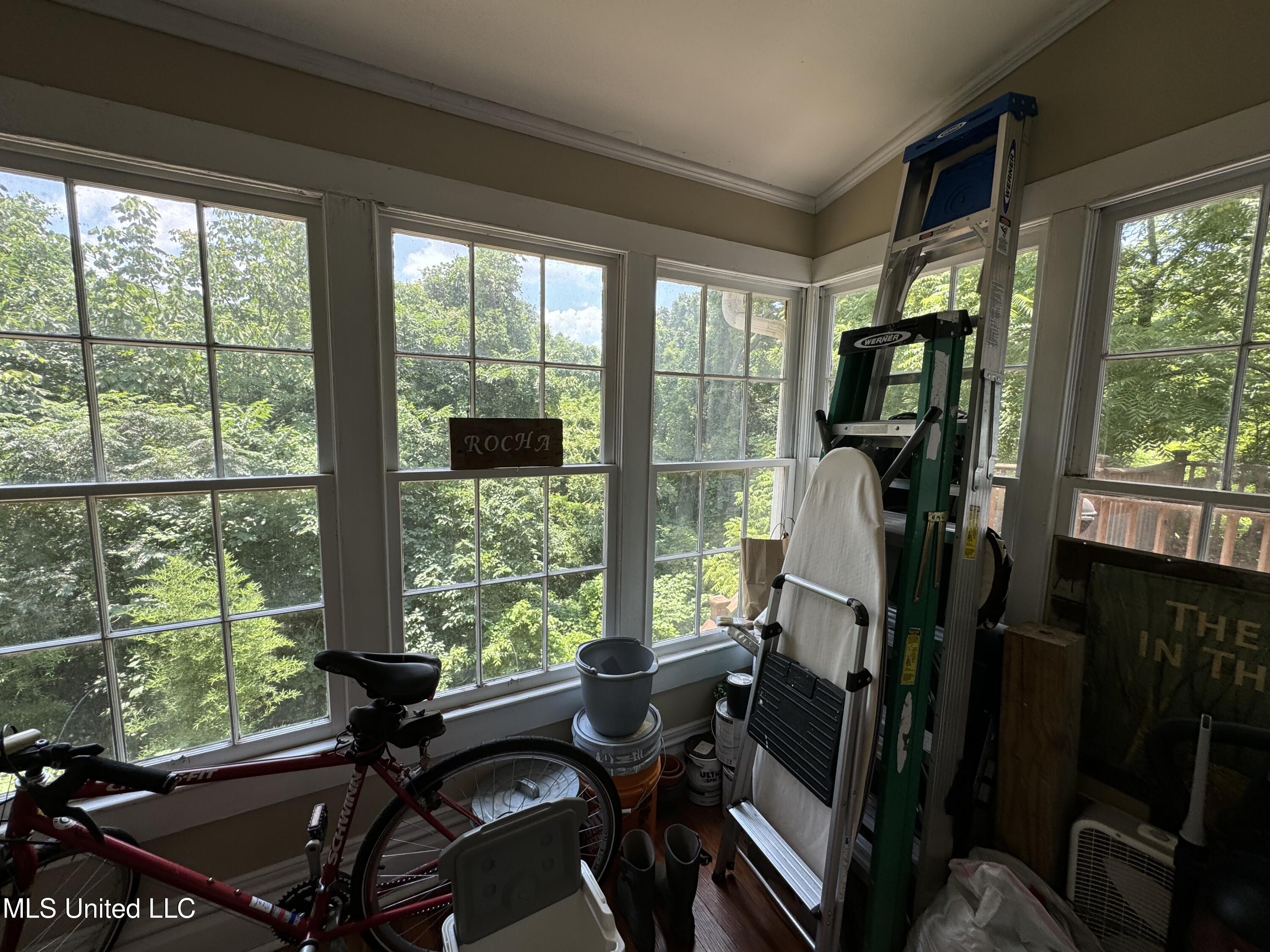 304 Lambert Street Property Photo 28