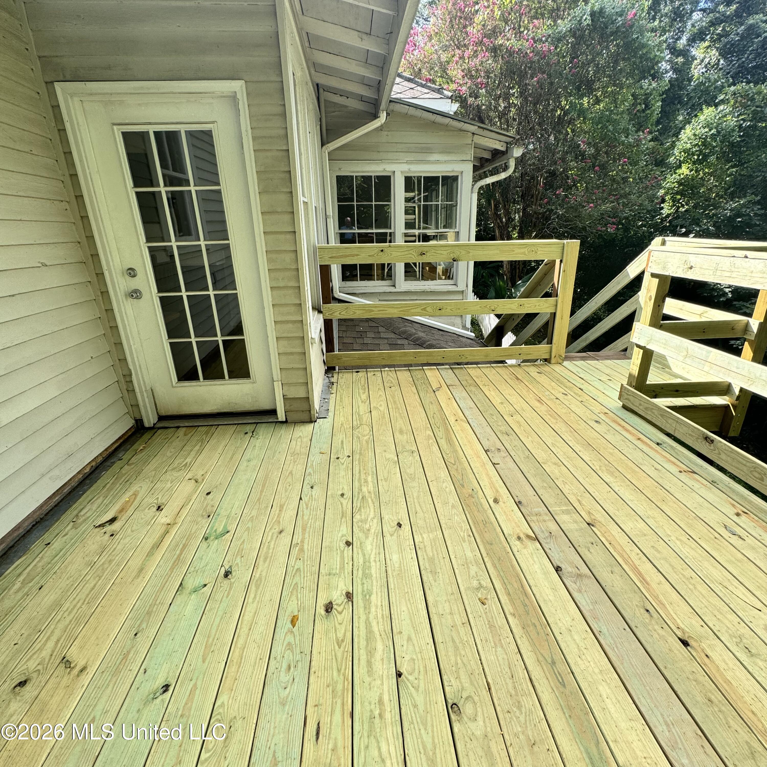 304 Lambert Street Property Photo 30