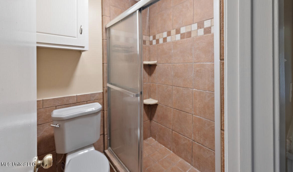 4800 Brookwood Place Property Photo 14
