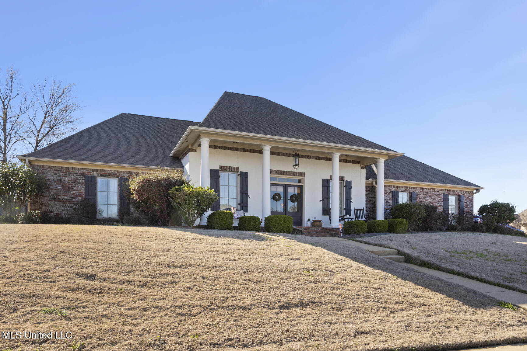 300 Deer Hollow Property Photo 1