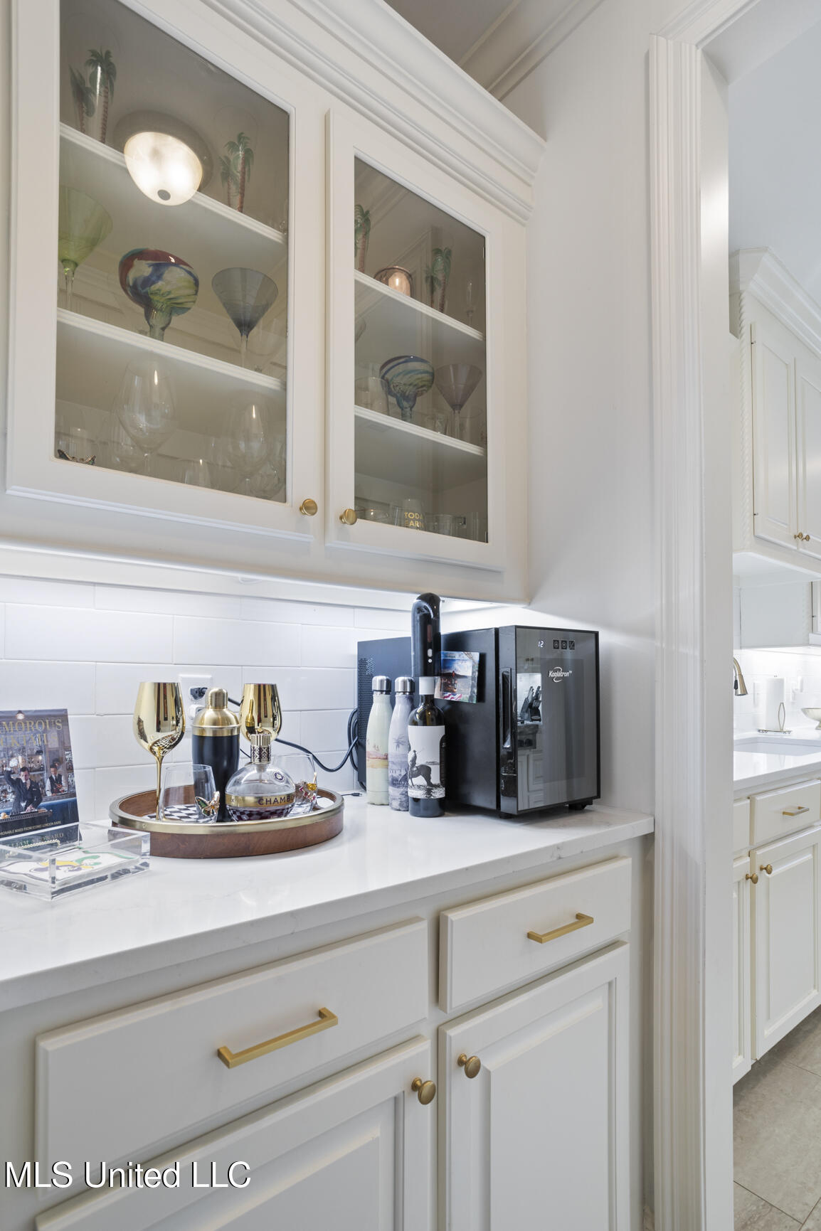 300 Deer Hollow Property Photo 14