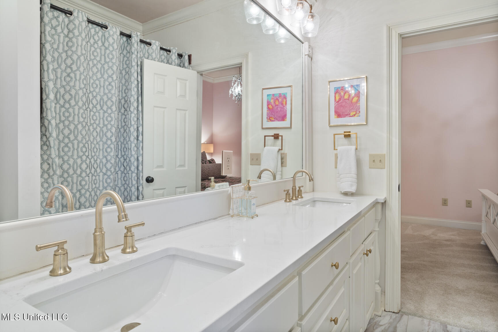 300 Deer Hollow Property Photo 26