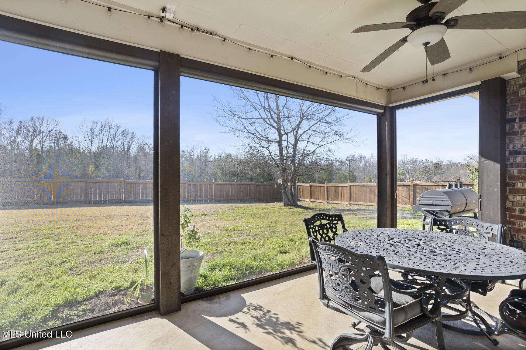 300 Deer Hollow Property Photo 29