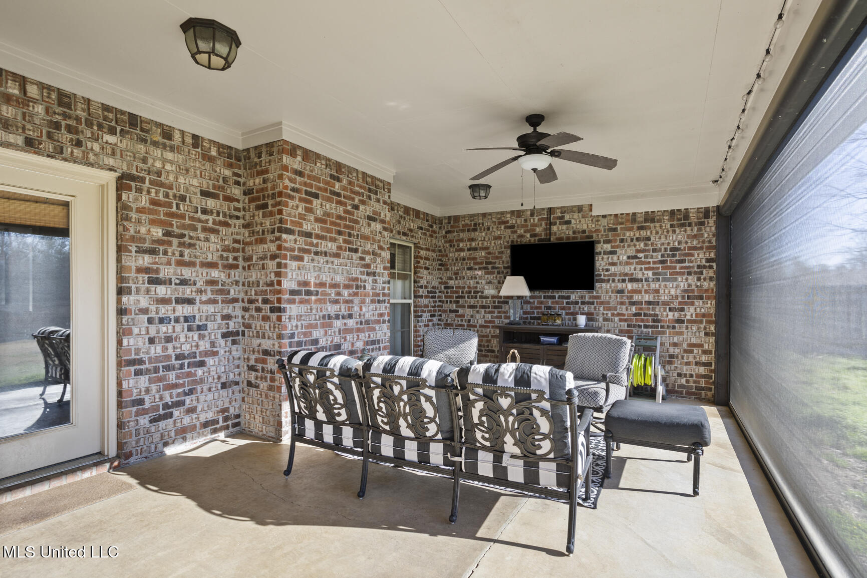 300 Deer Hollow Property Photo 30