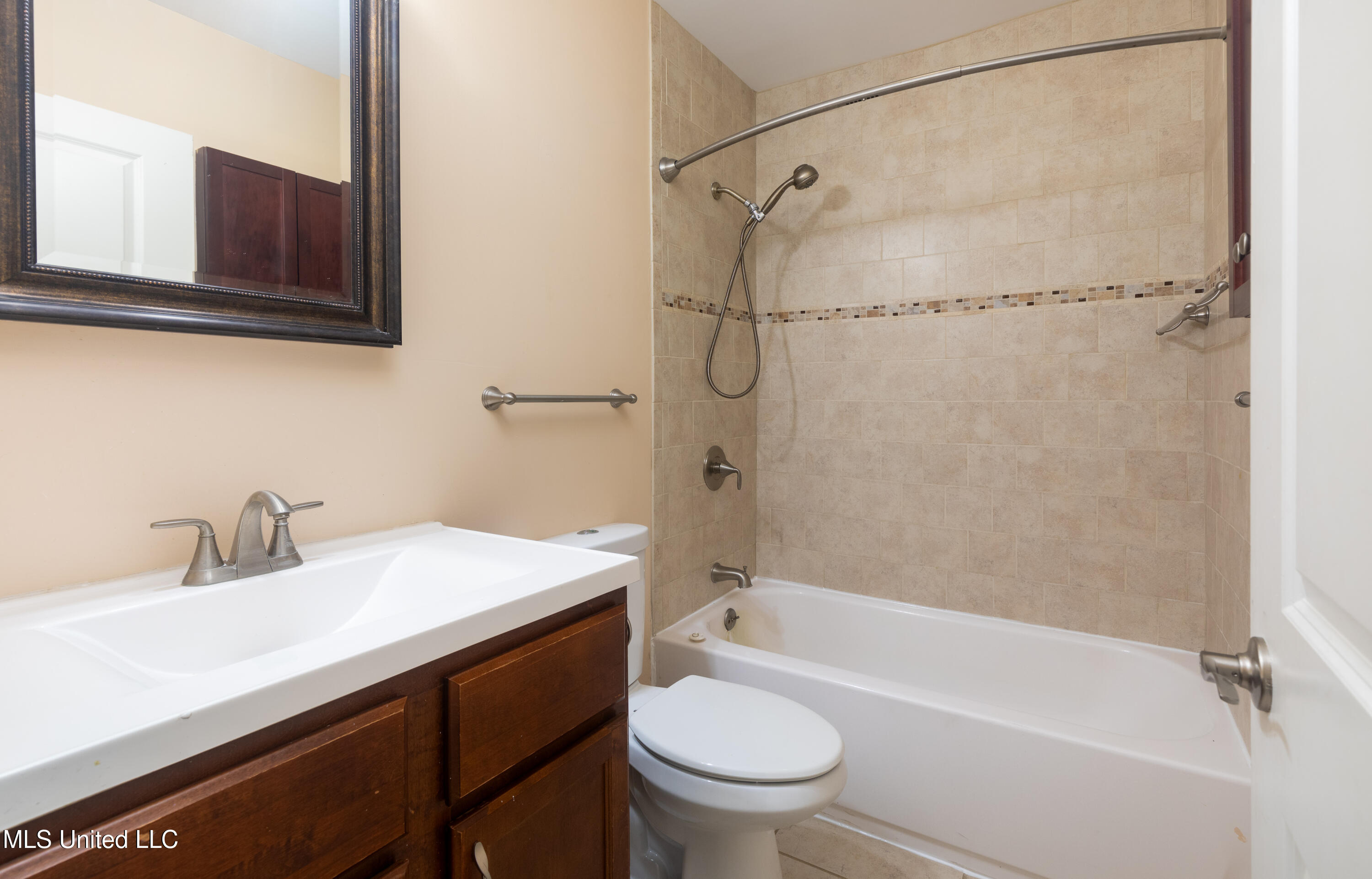 171 Keesler Circle Property Photo 7