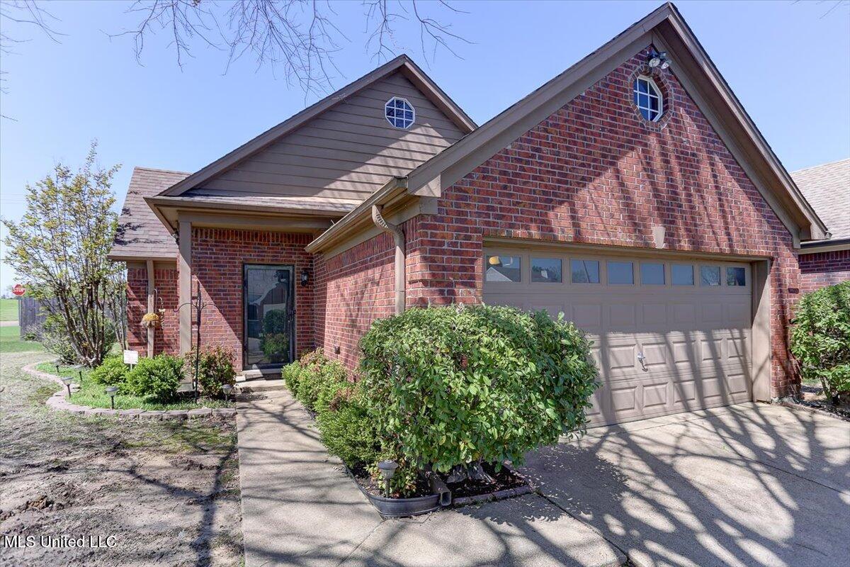 5455 Kayla Drive Property Photo 1