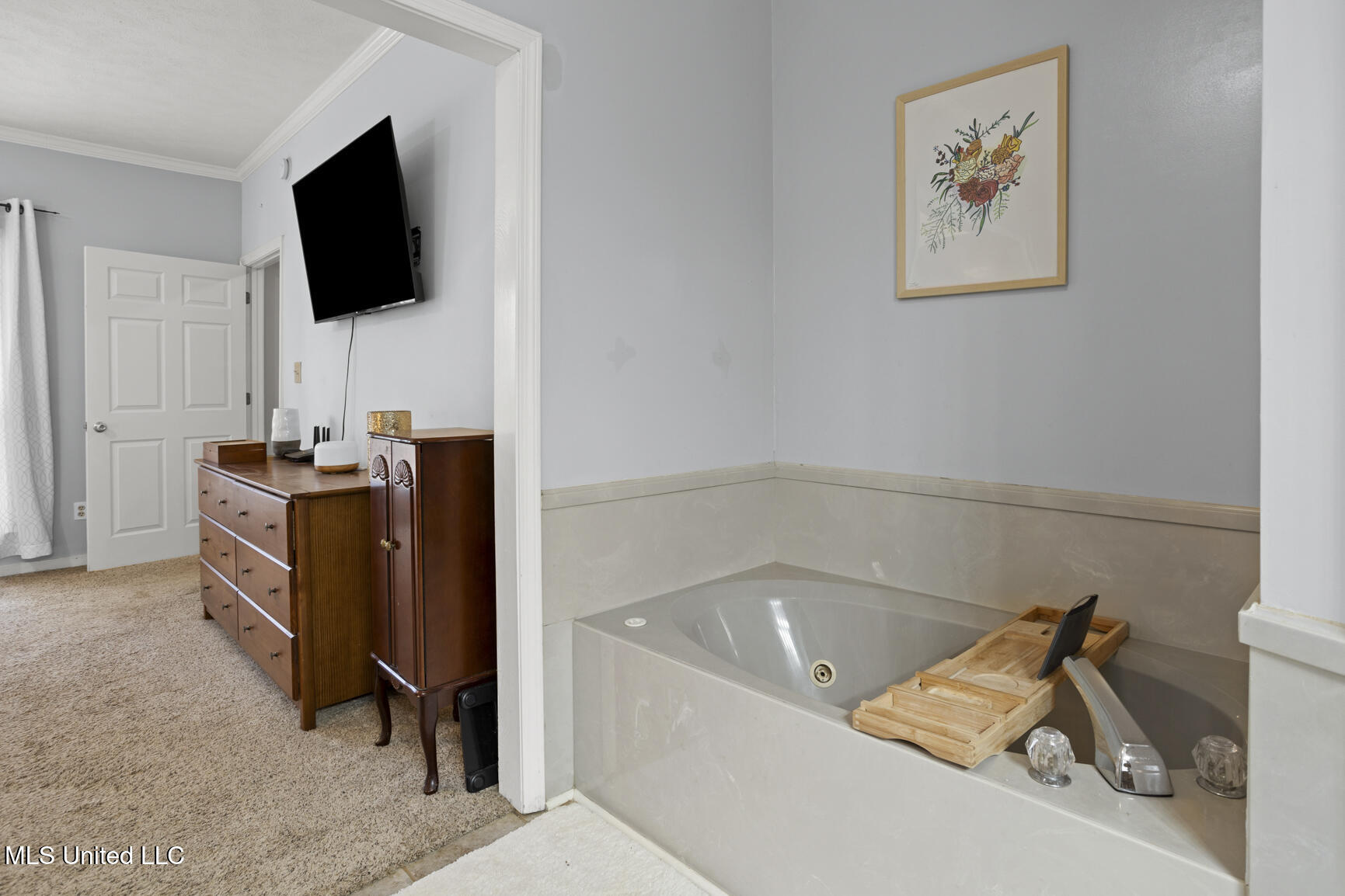 107 Newport Circle Property Photo 21