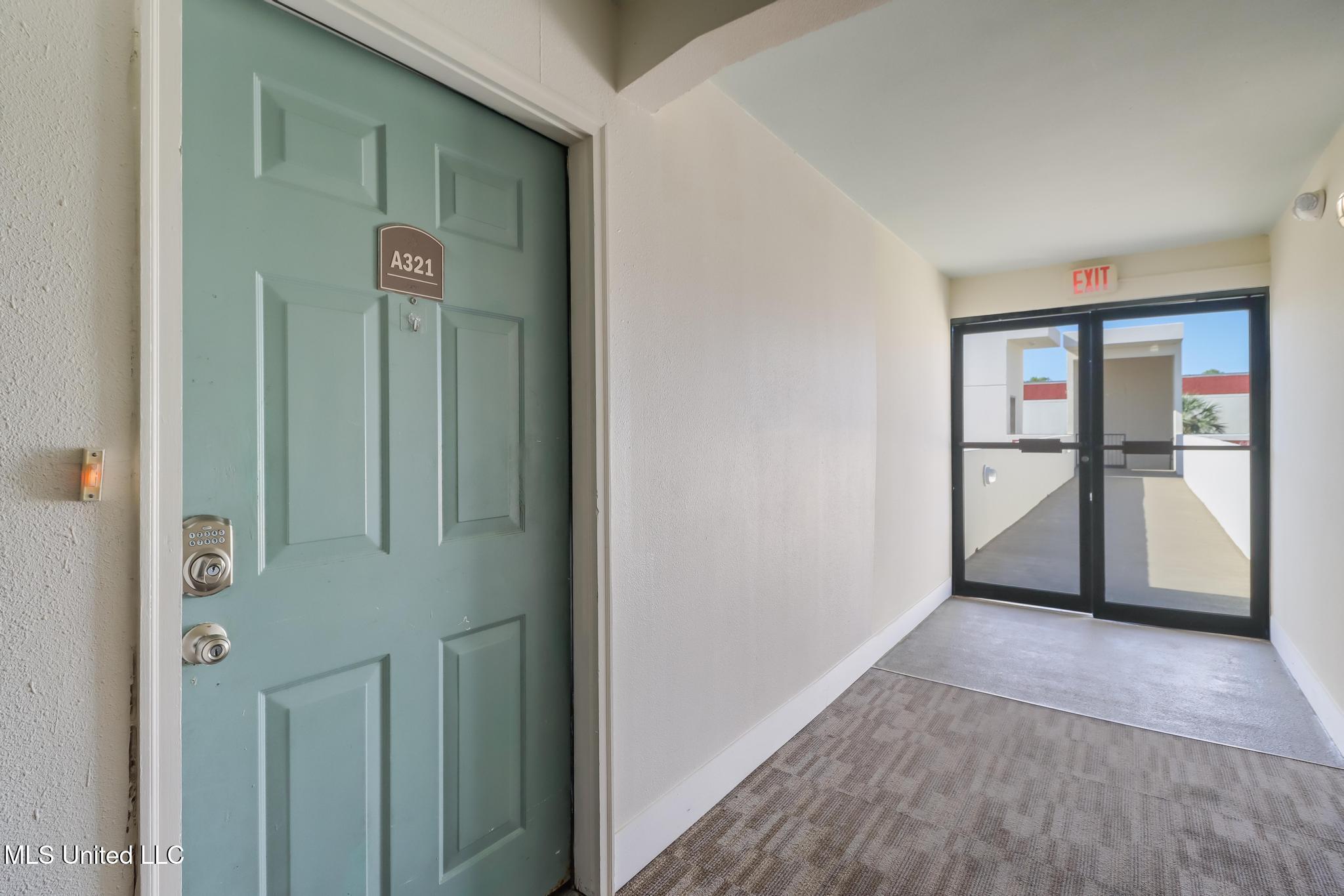 2046 Beach Boulevard Property Photo 1