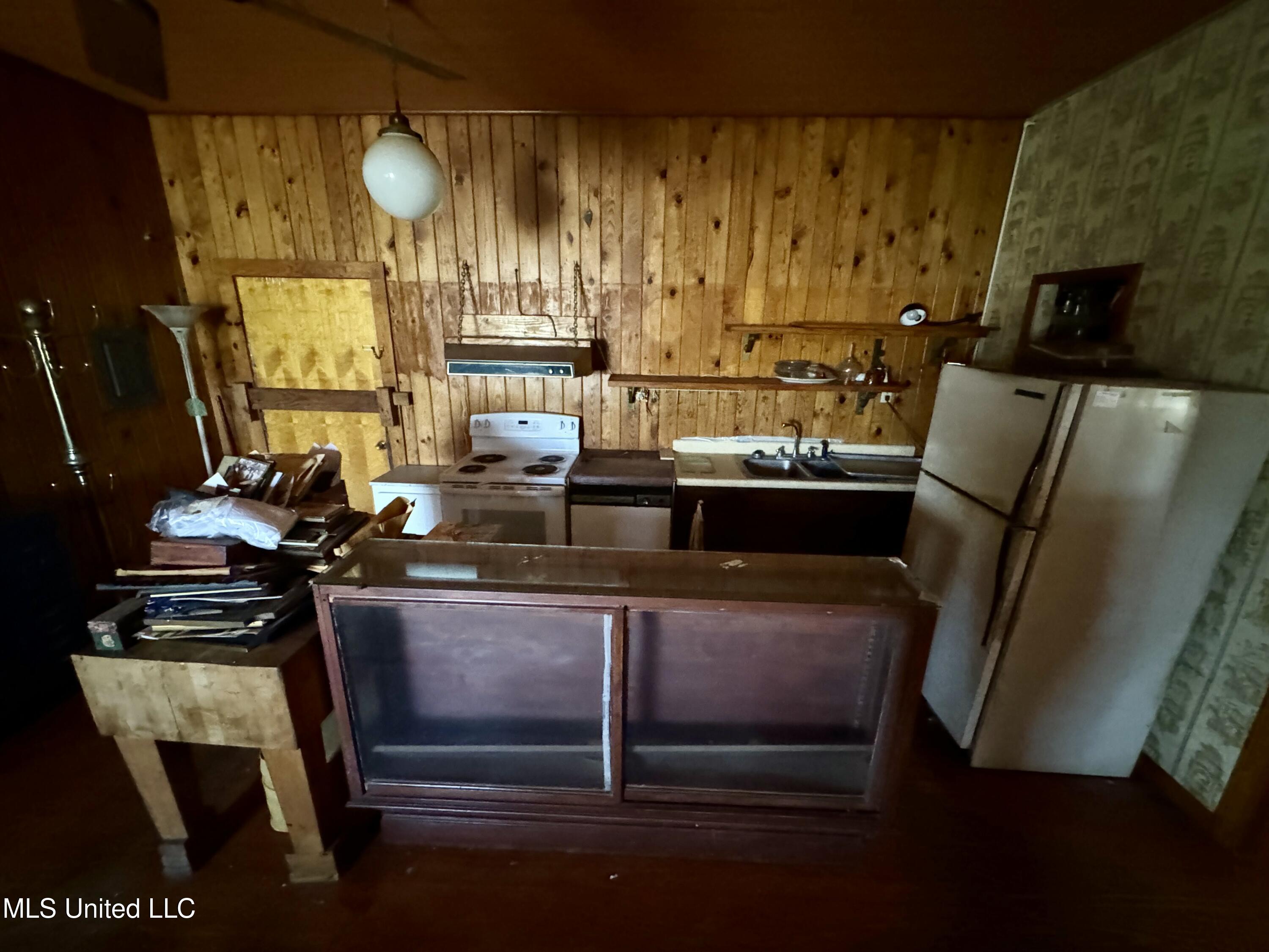 17965 Highway 61 Property Photo 9