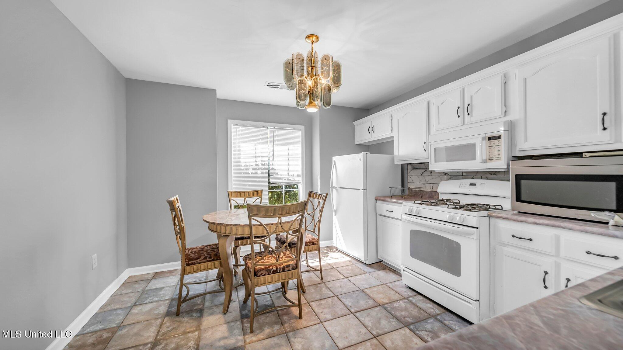 5086 Elmore Road Property Photo 20