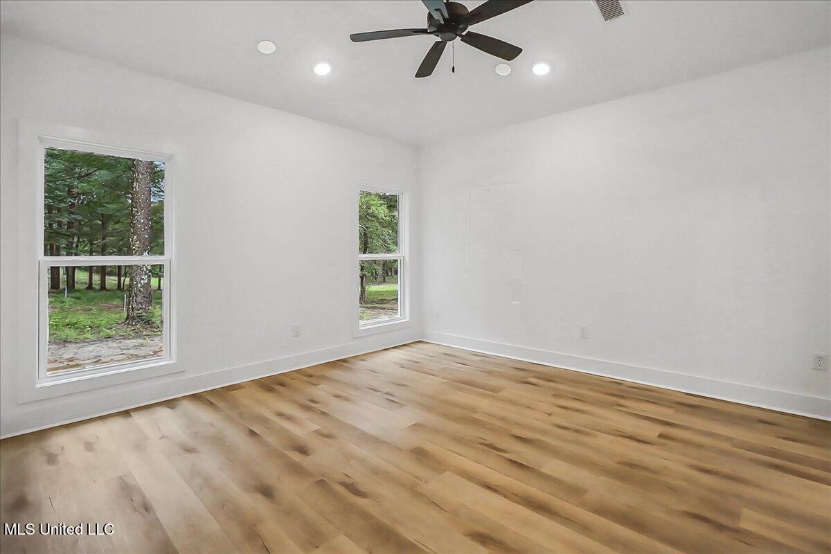 849 Nw 11th Avenue Property Photo 9