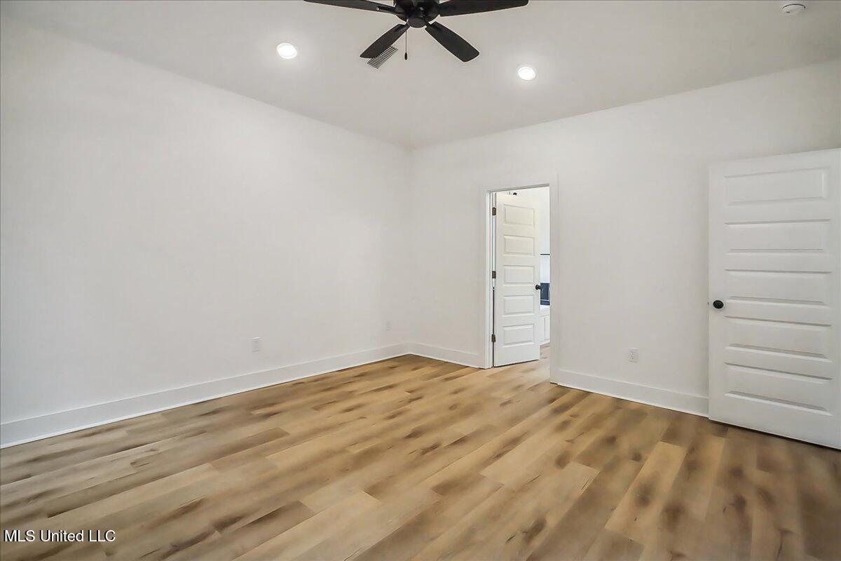 849 Nw 11th Avenue Property Photo 10