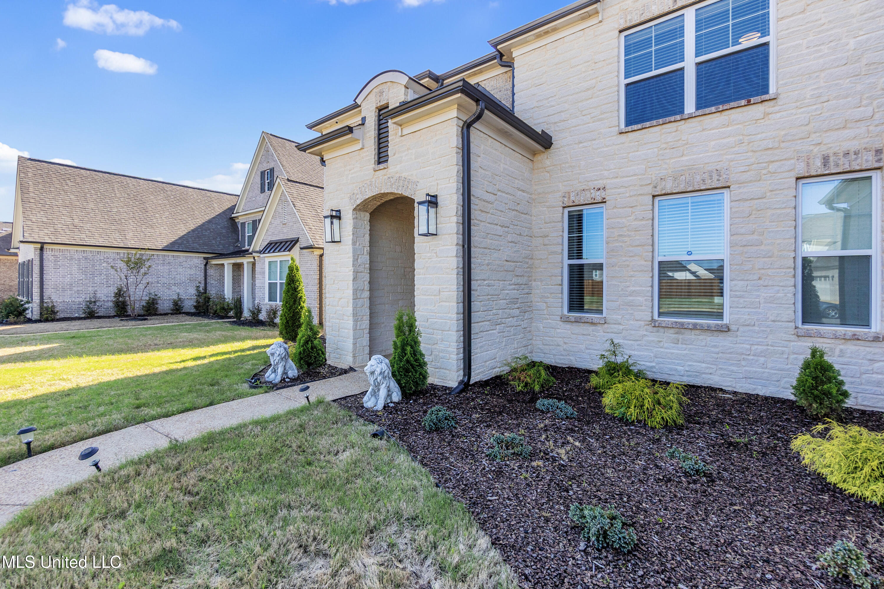 13648 Highlands Crest Drive Property Photo 1