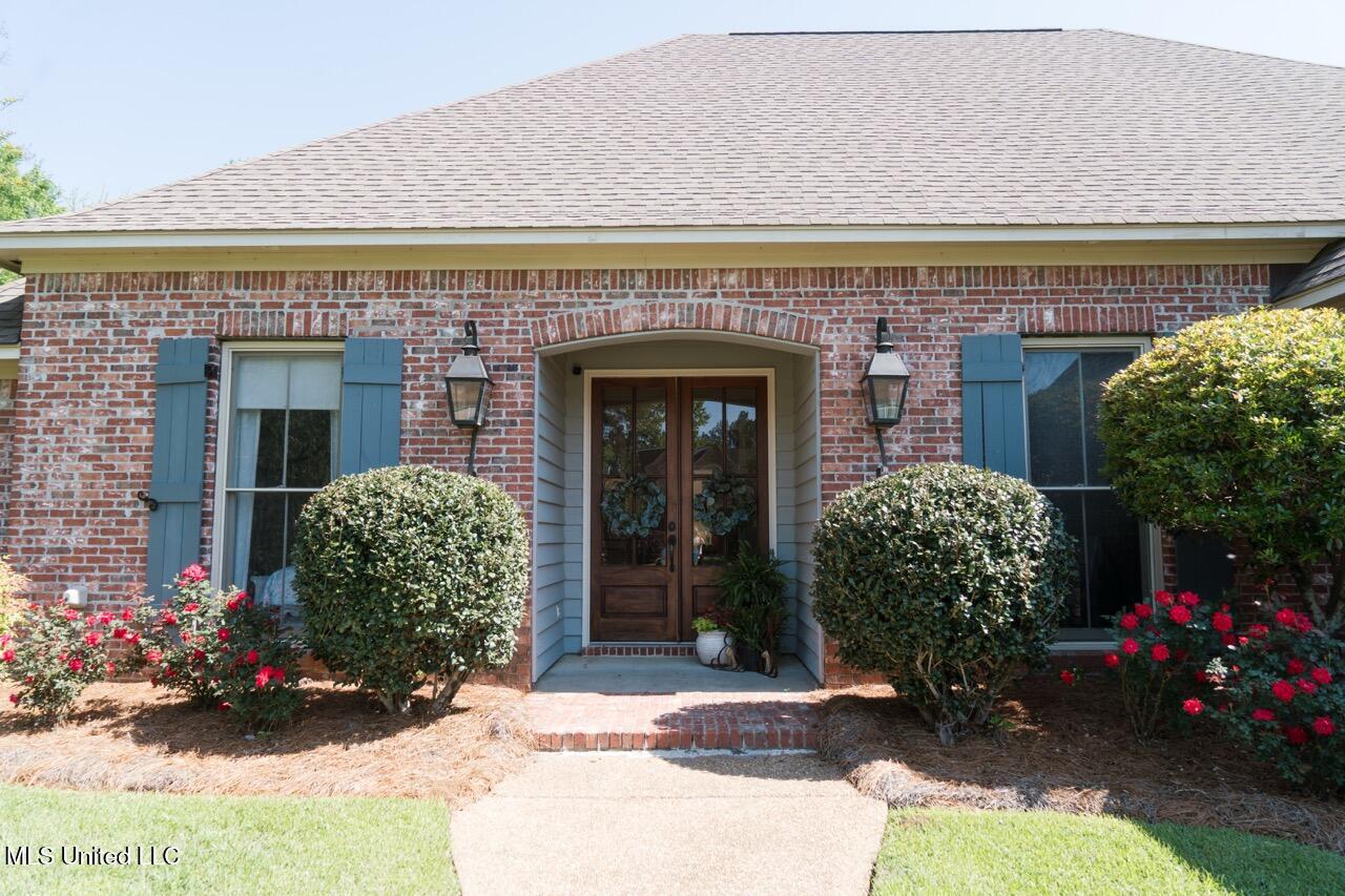 1192 Windrose Circle Property Photo 3