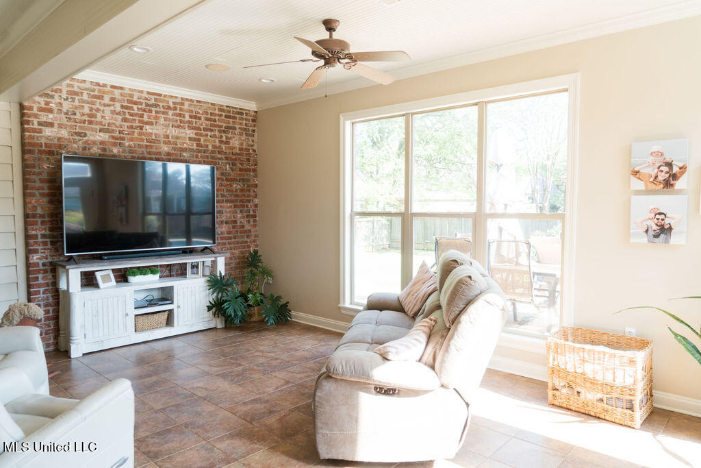 1192 Windrose Circle Property Photo 32